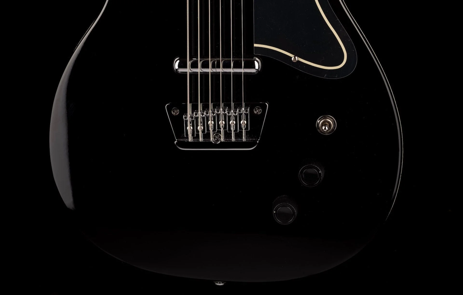 Pre Owned Danelectro U-2 ‘56 Baritone Made in Korea Black - Image 5