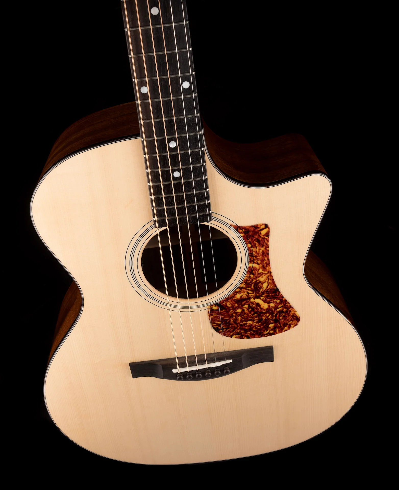 Pre Owned Eastman AC222CE Acoustic Guitar With Gig Bag - Image 4