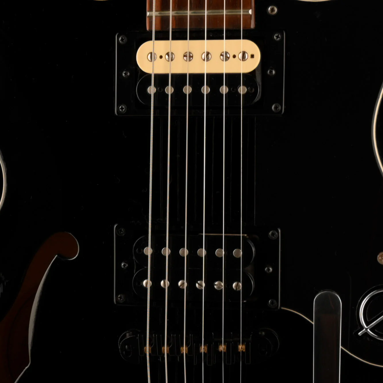 Pre Owned Epiphone Dot Ebony With Bigsby With Case - Image 4