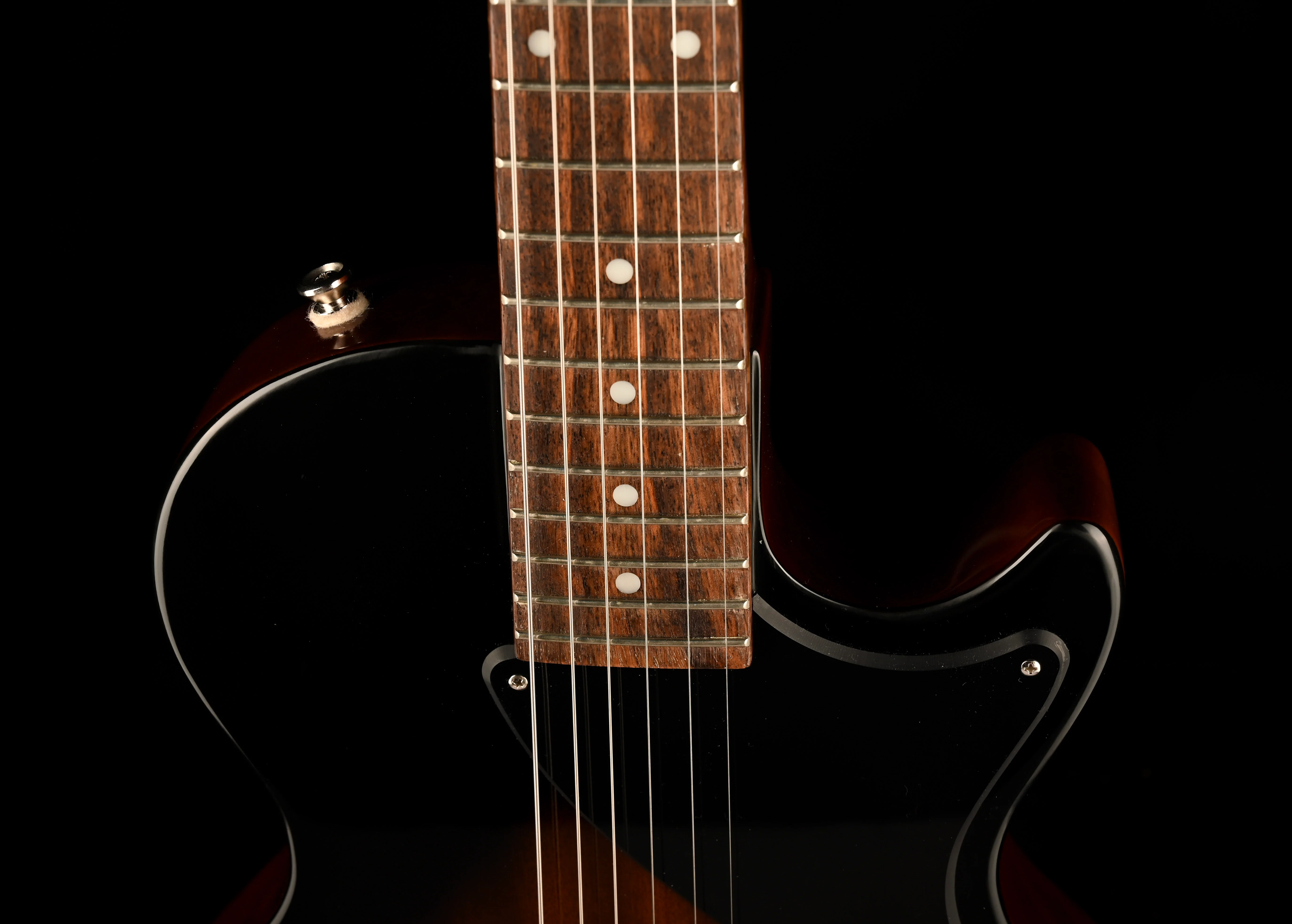 Pre Owned Epiphone “Inspired by Gibson” Les Paul Junior Tobacco Sunburst With Case - Image 3