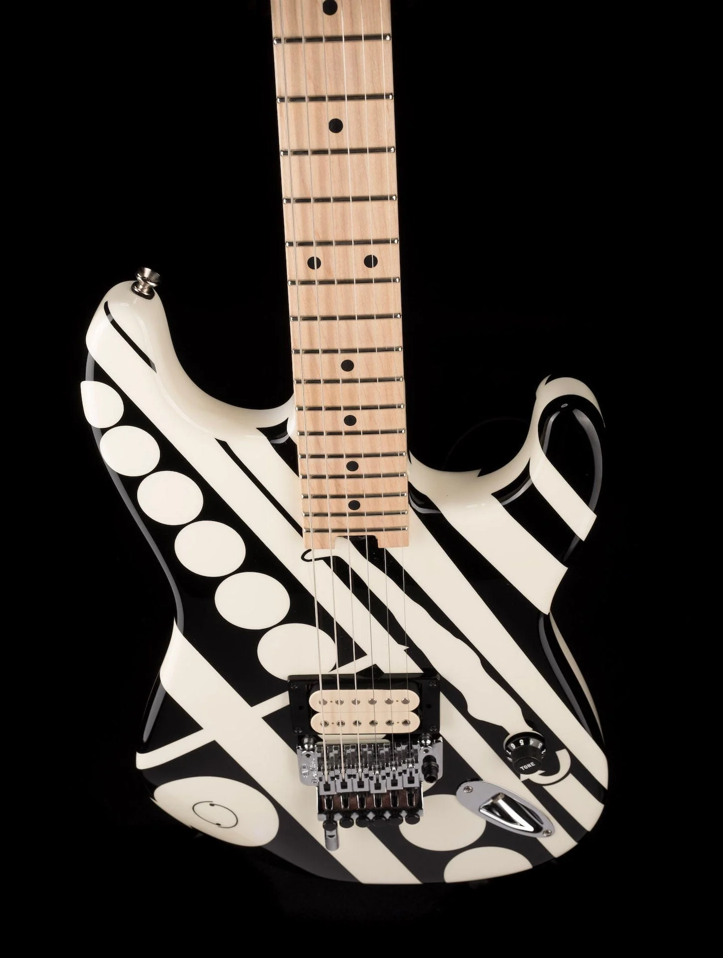 Pre Owned EVH Striped Series Crop Circles Electric Guitar - Image 4