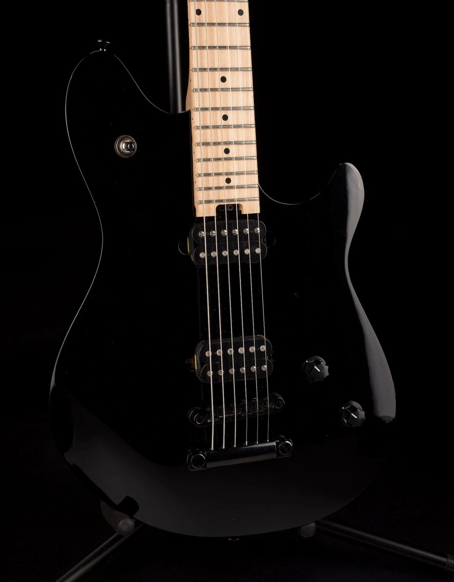 Pre Owned EVH Wolfgang Standard Hardtail HH Black With Gig Bag - Image 11