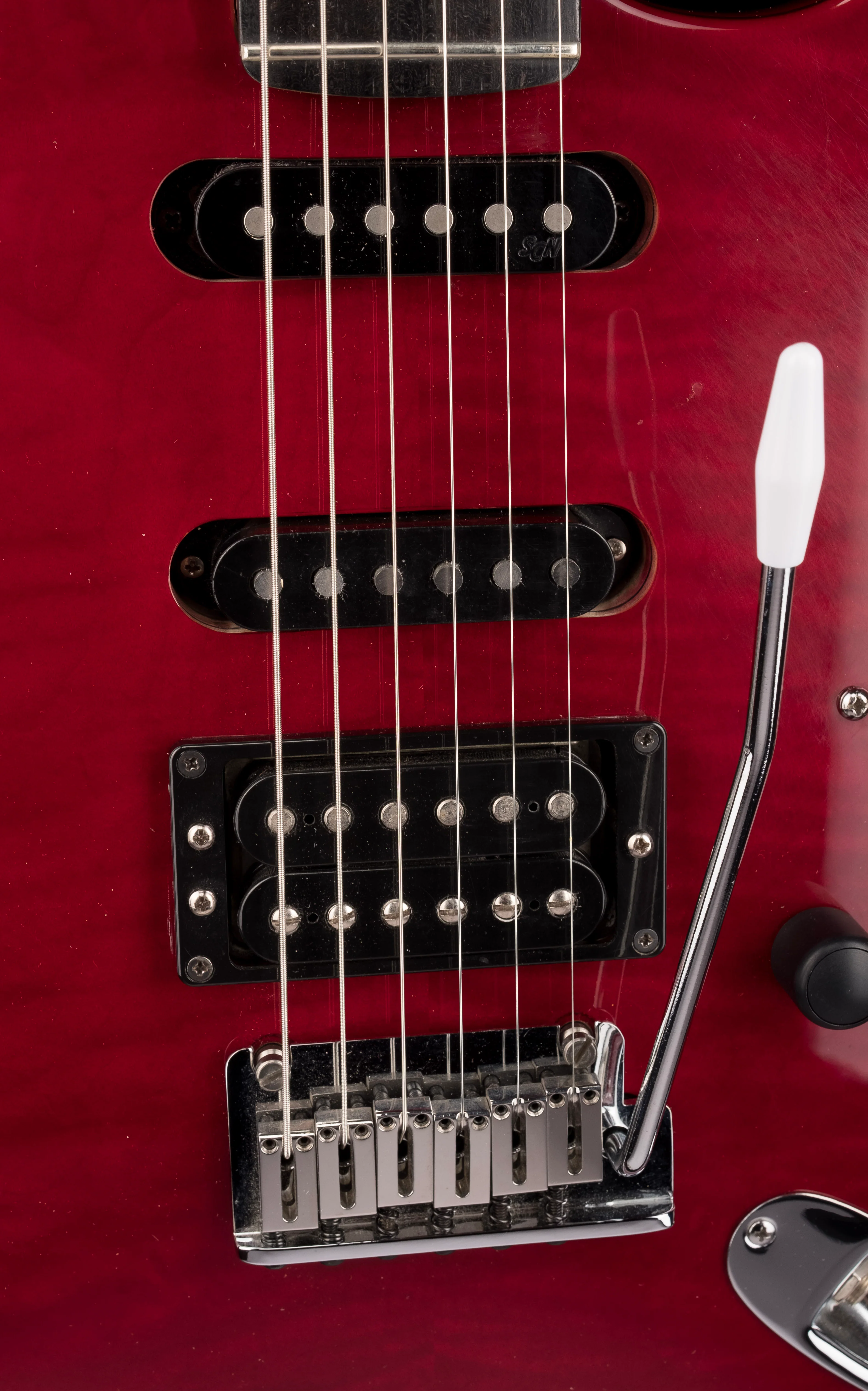 Pre Owned Fender 60th Anniversary American Deluxe QMT HSS Stratocaster Bing Cherry Transparent With Gig Bag - Image 7