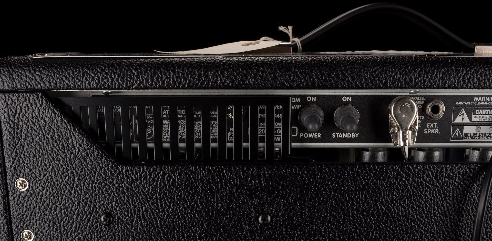Pre Owned Fender '64 Custom Deluxe Reverb Hand-wired Guitar Amp Combo With Cover - Image 11