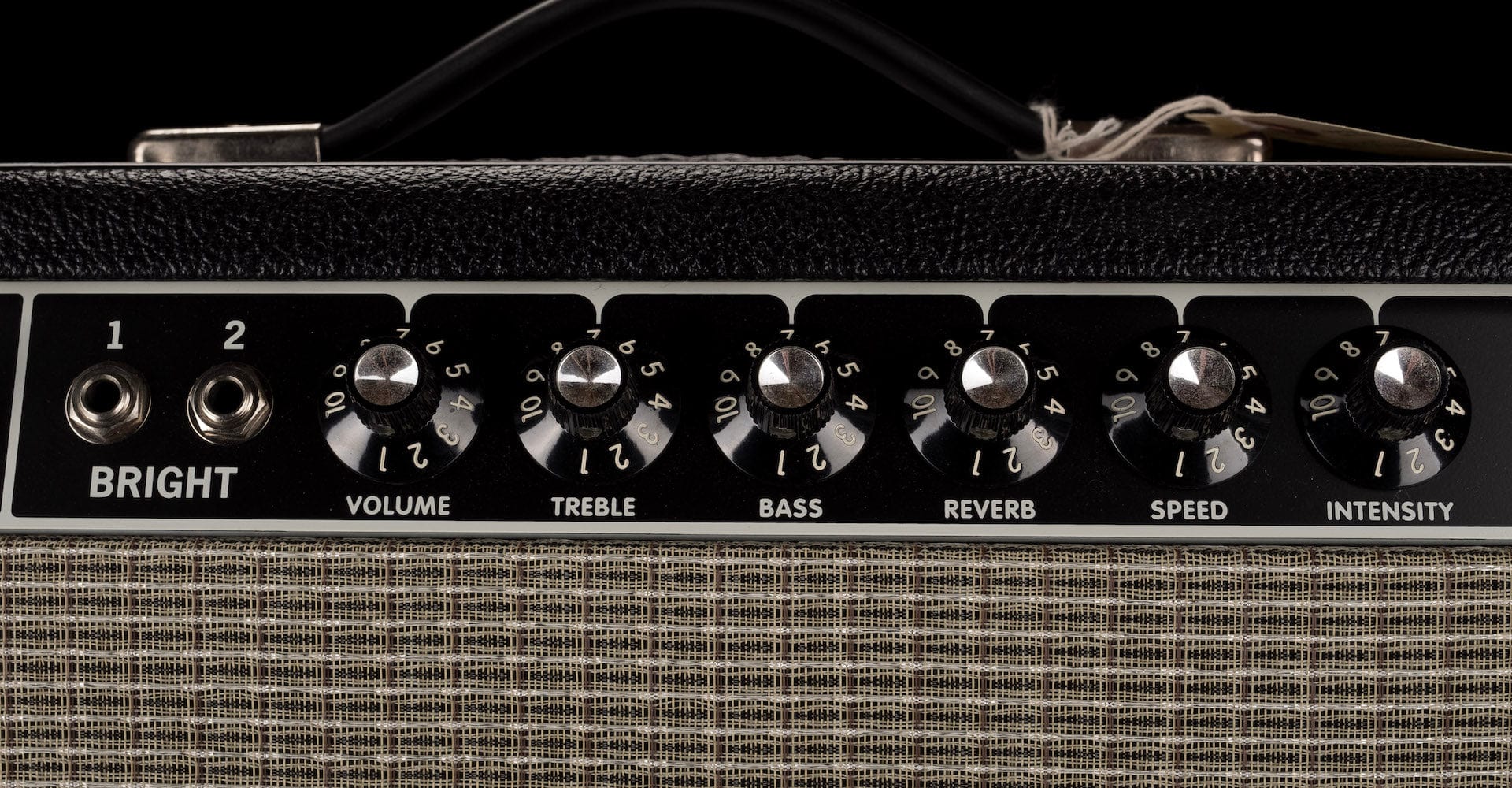 Pre Owned Fender '64 Custom Deluxe Reverb Hand-wired Guitar Amp Combo With Cover - Image 5
