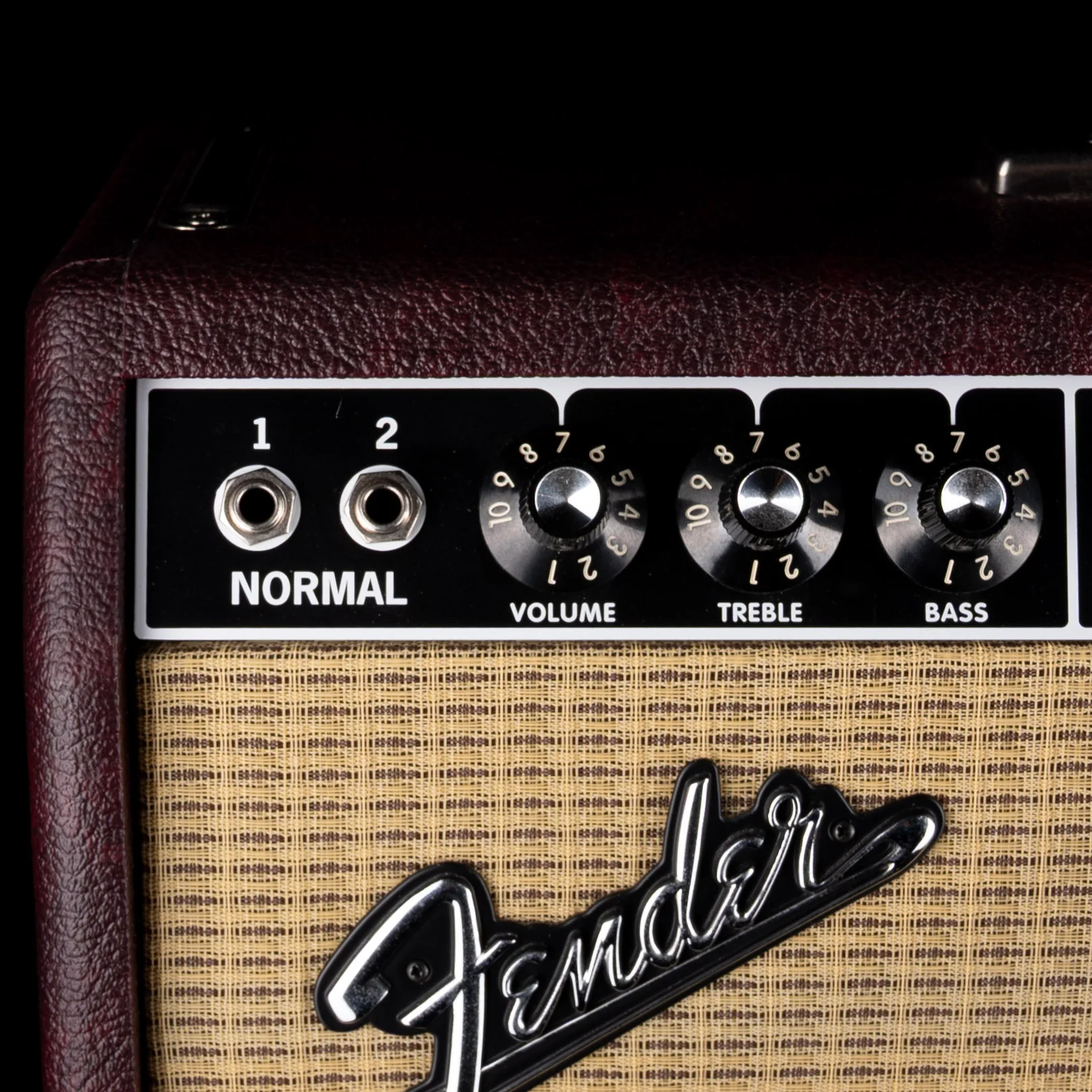 Pre Owned Fender '65 Deluxe Reverb "Bordeaux Blues" FSR Guitar Amp Combo - Image 3
