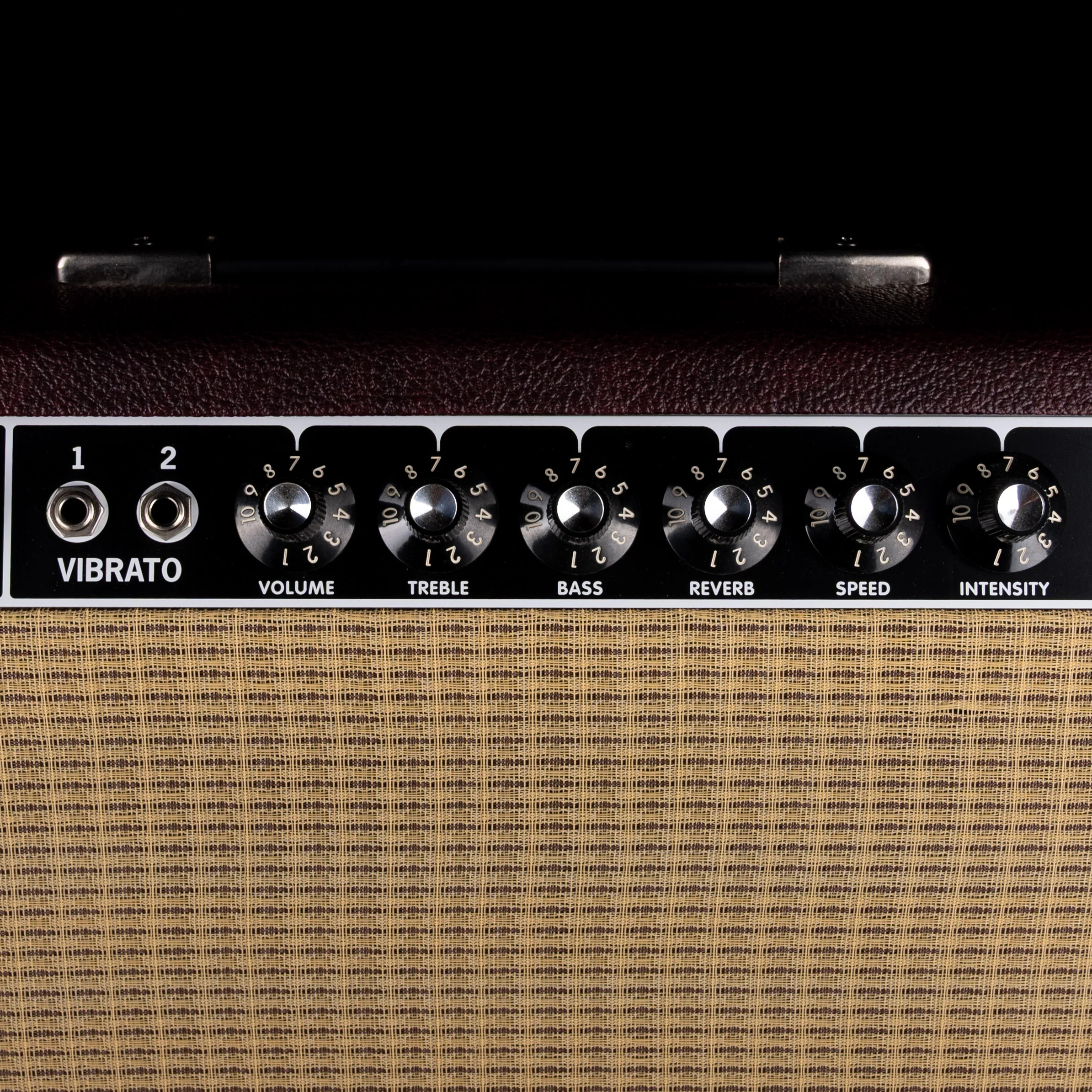 Pre Owned Fender '65 Deluxe Reverb "Bordeaux Blues" FSR Guitar Amp Combo - Image 4
