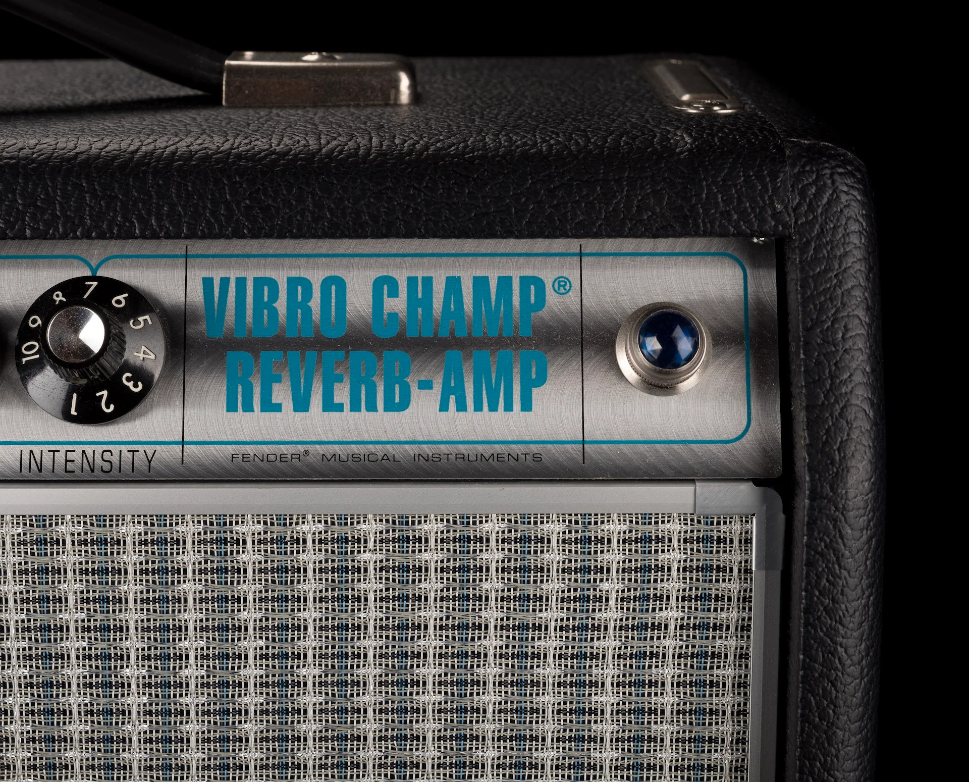 Pre Owned Fender 68 Custom Pro Vibro Champ Reverb Black Guitar Amp Combo - Image 5