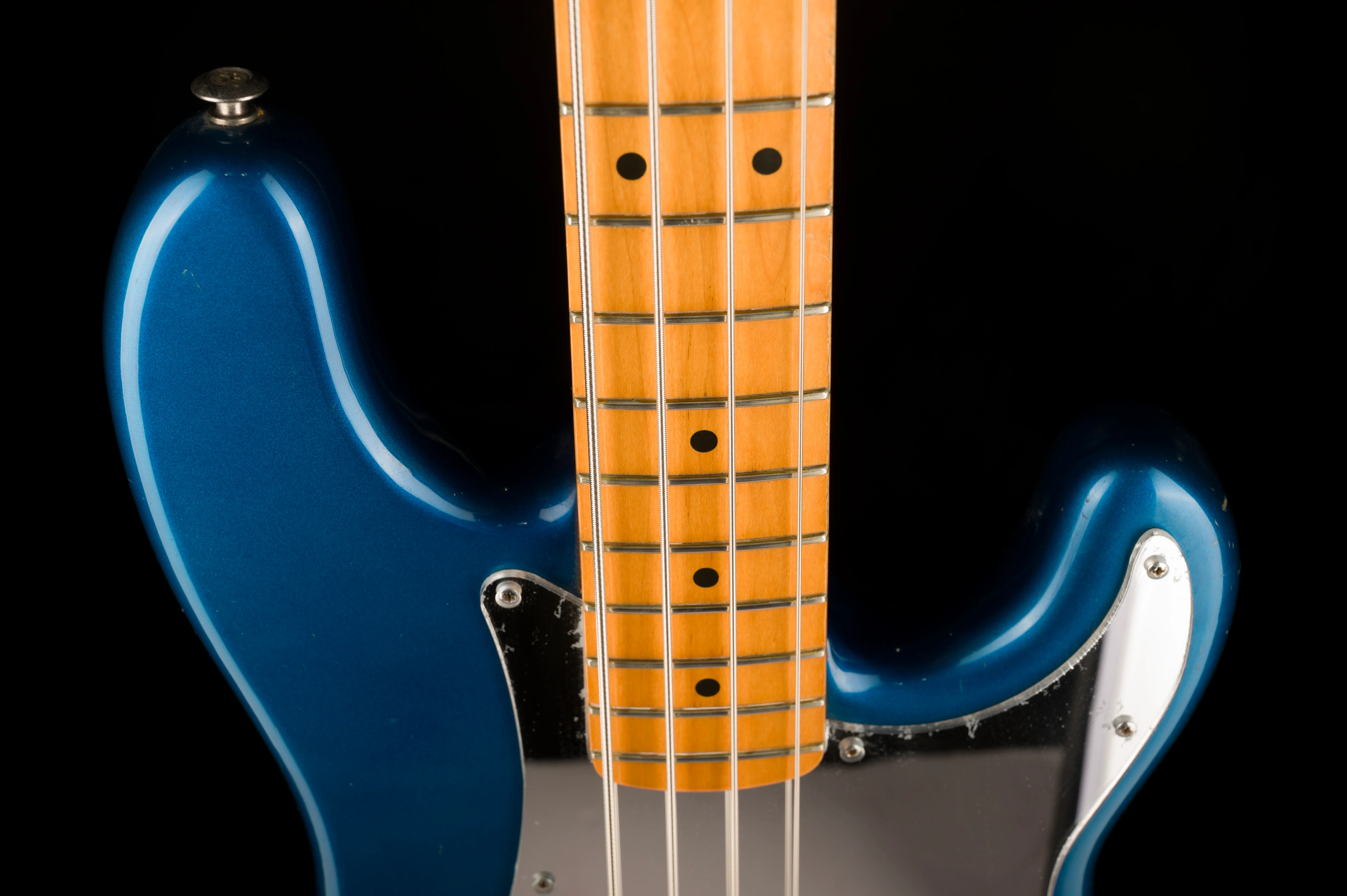 Pre Owned Fender 80’s Modded “Steve Harris-Style” Precision Bass Lake Placid Blue With Case - Image 3
