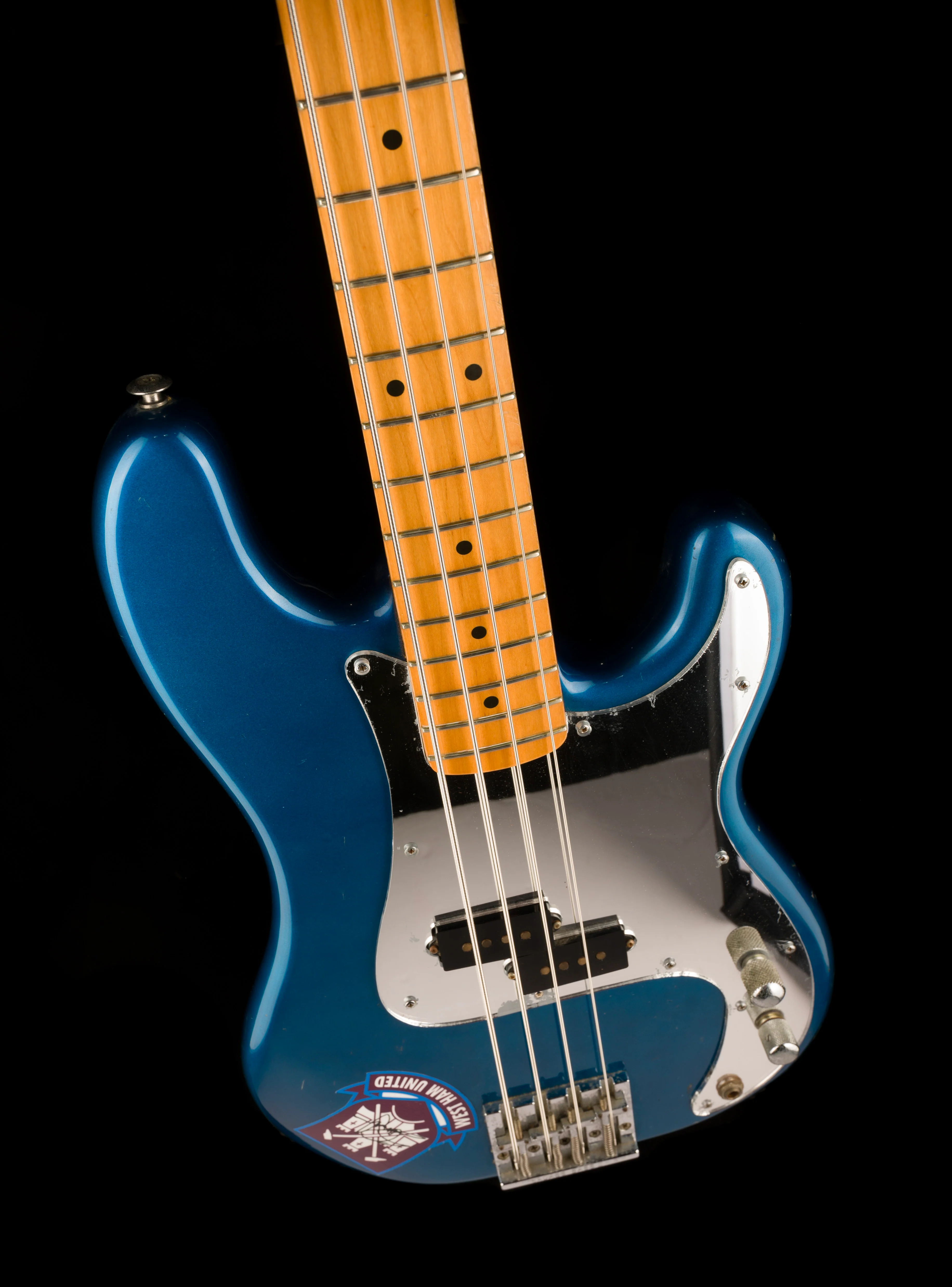 Pre Owned Fender 80’s Modded “Steve Harris-Style” Precision Bass Lake Placid Blue With Case - Image 4