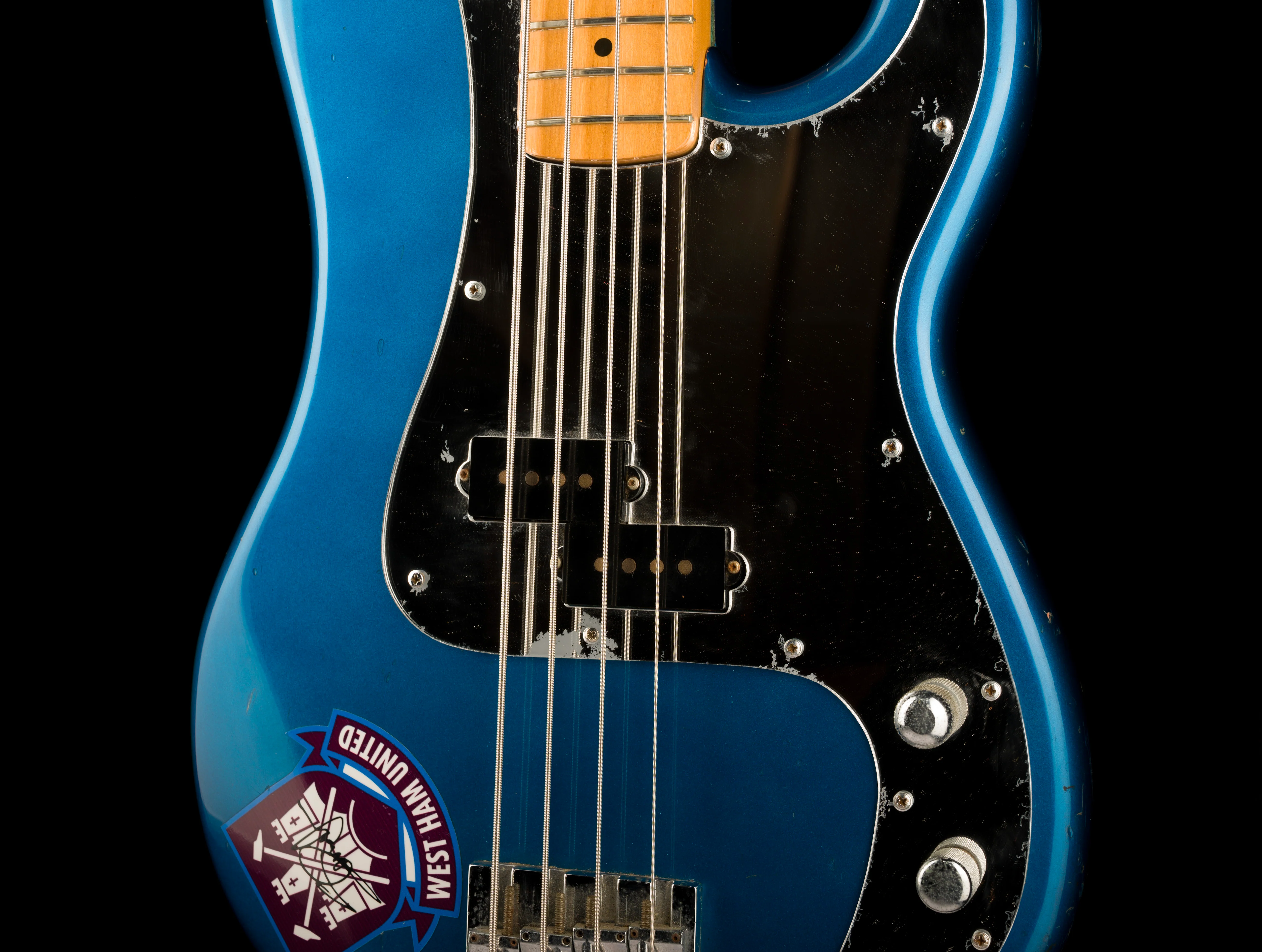 Pre Owned Fender 80’s Modded “Steve Harris-Style” Precision Bass Lake Placid Blue With Case - Image 6