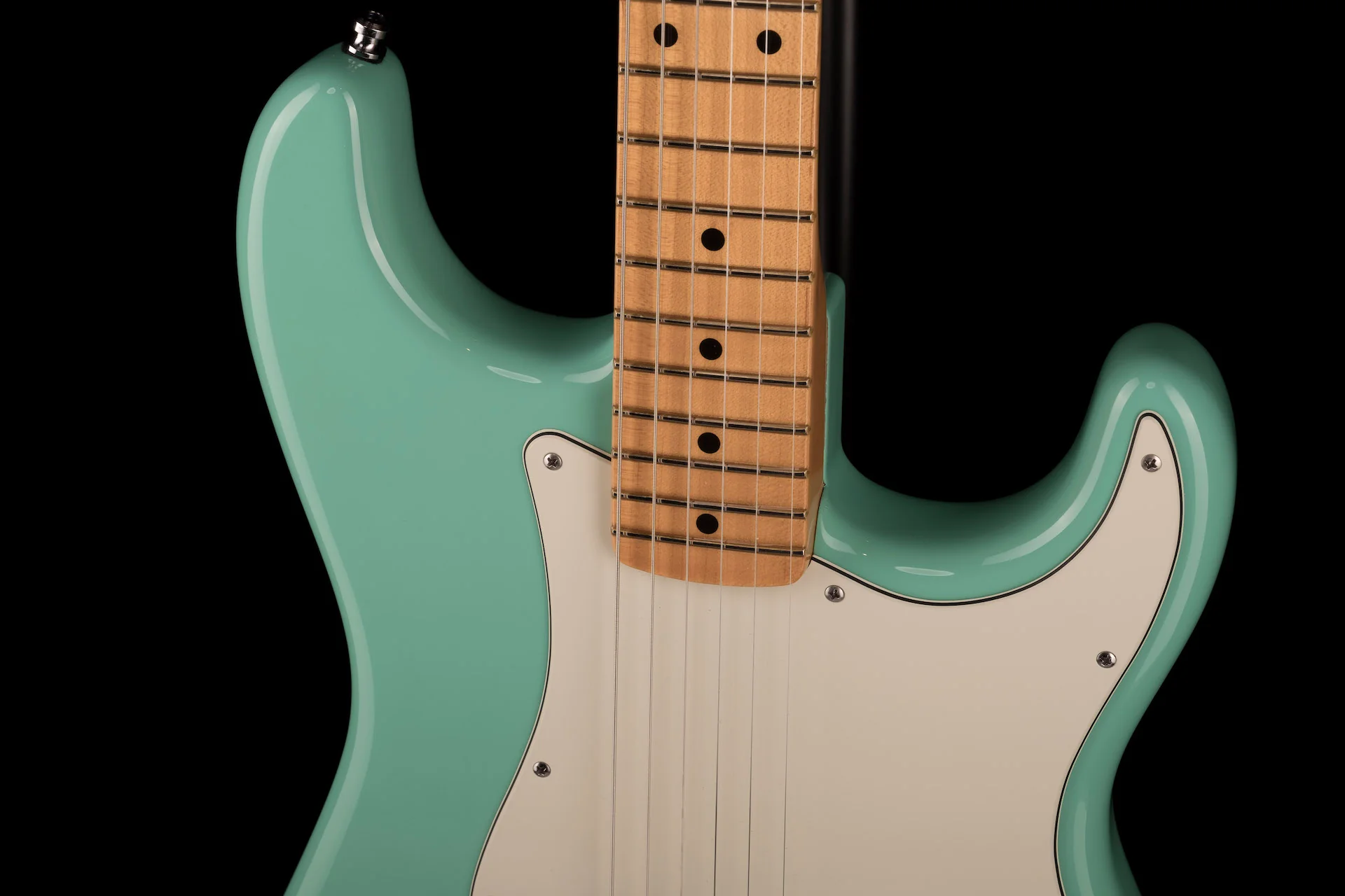Pre Owned '14 Fender American Design Experience Stratocaster Seafoam Green W OHSC - Image 3