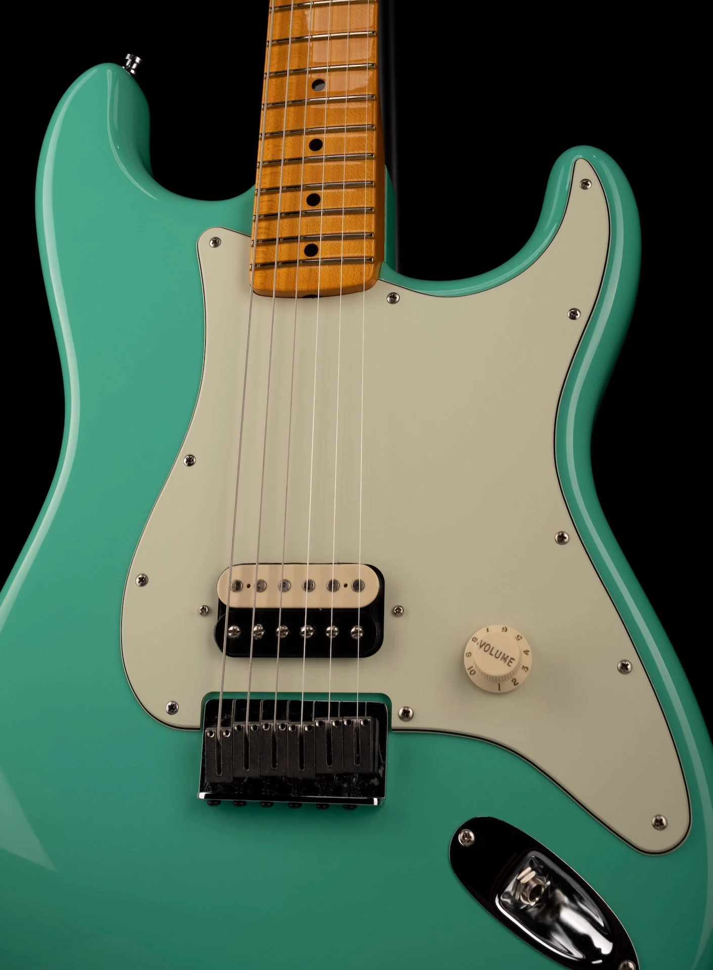 Pre Owned '14 Fender American Design Experience Stratocaster Seafoam Green W OHSC - Image 9