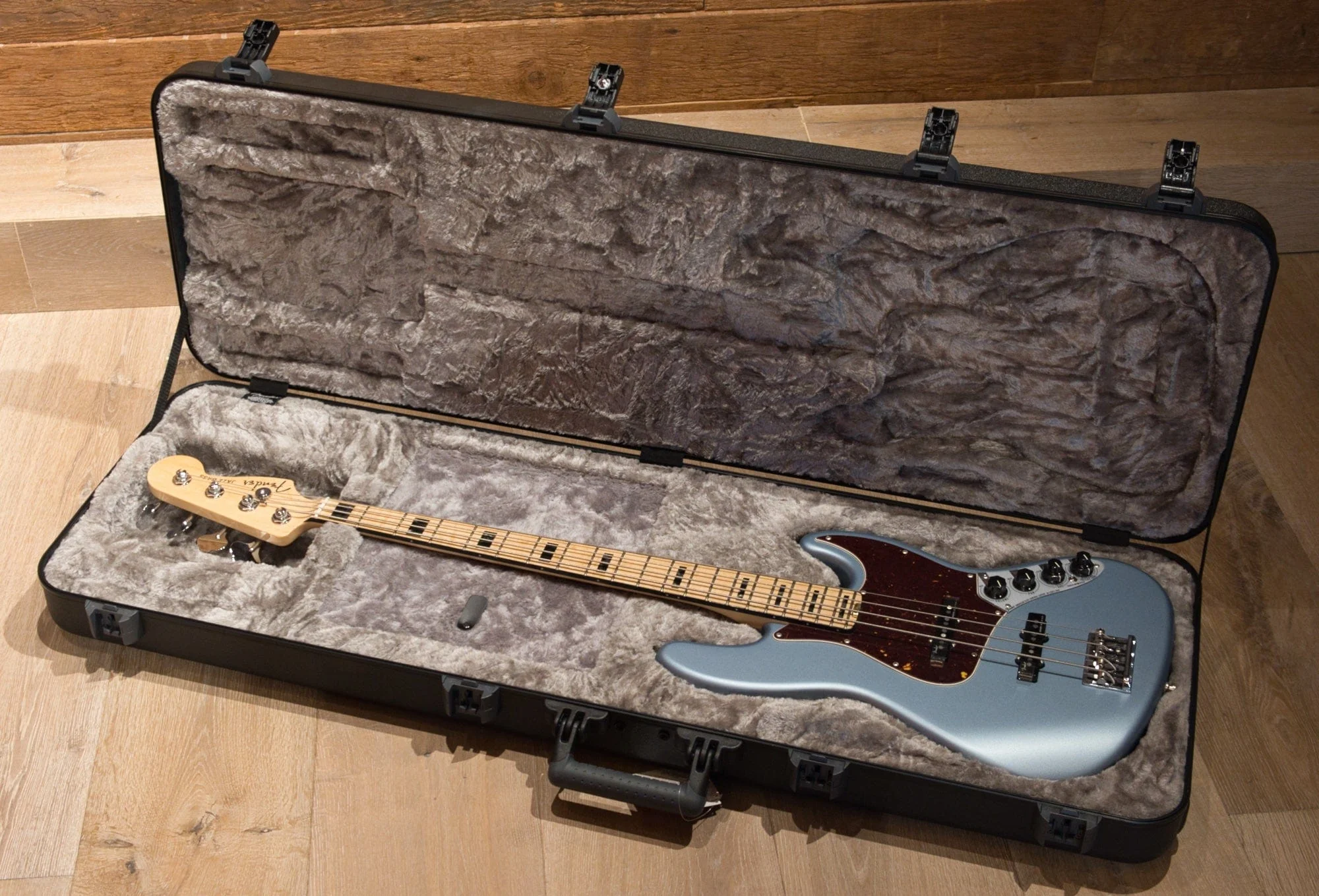 Used Fender American Elite Maple Neck Jazz Bass Satin Ice Blue Metallic OHSC - Image 11