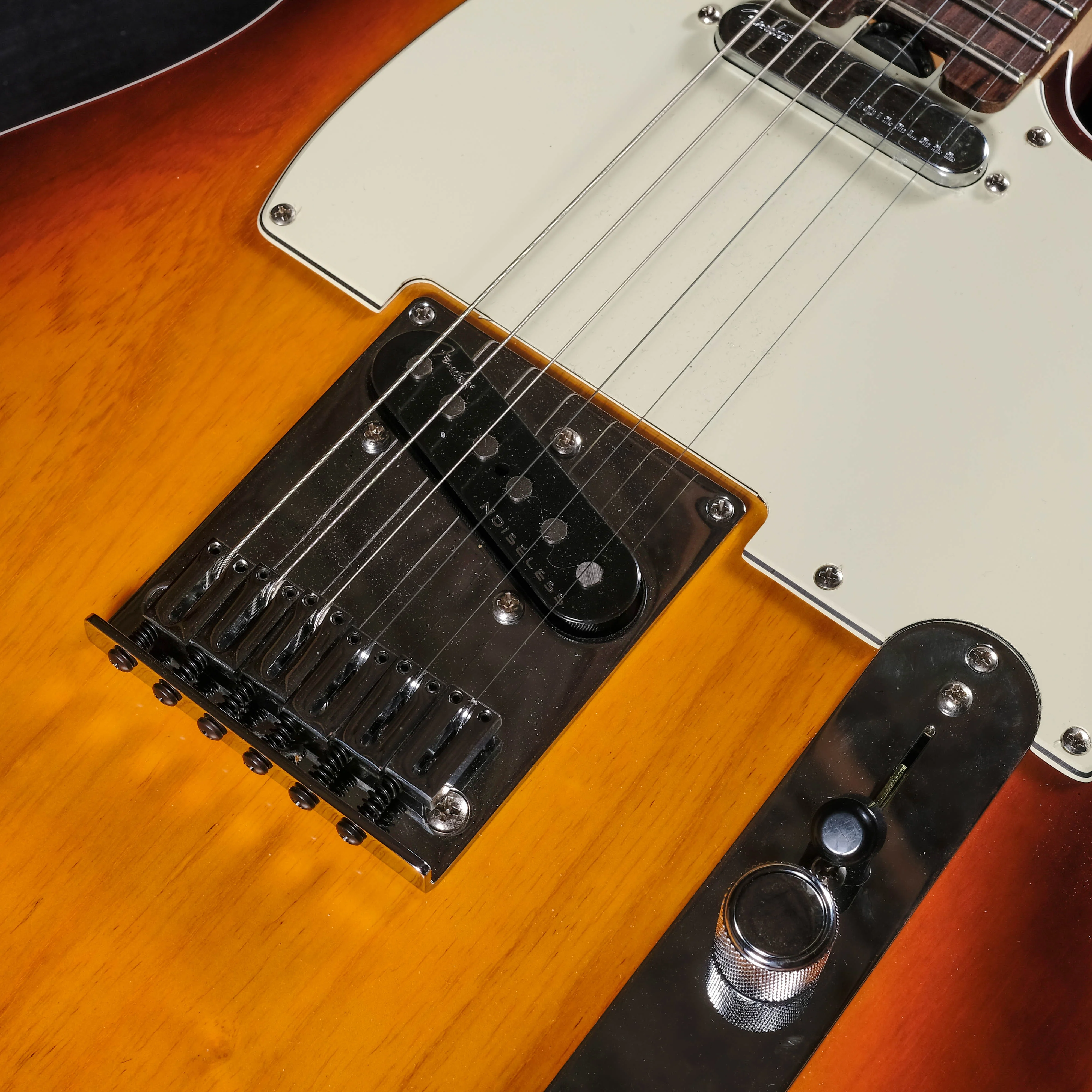 Pre Owned Fender American Elite Telecaster Sunburst Electric Guitar With OHSC - Image 6