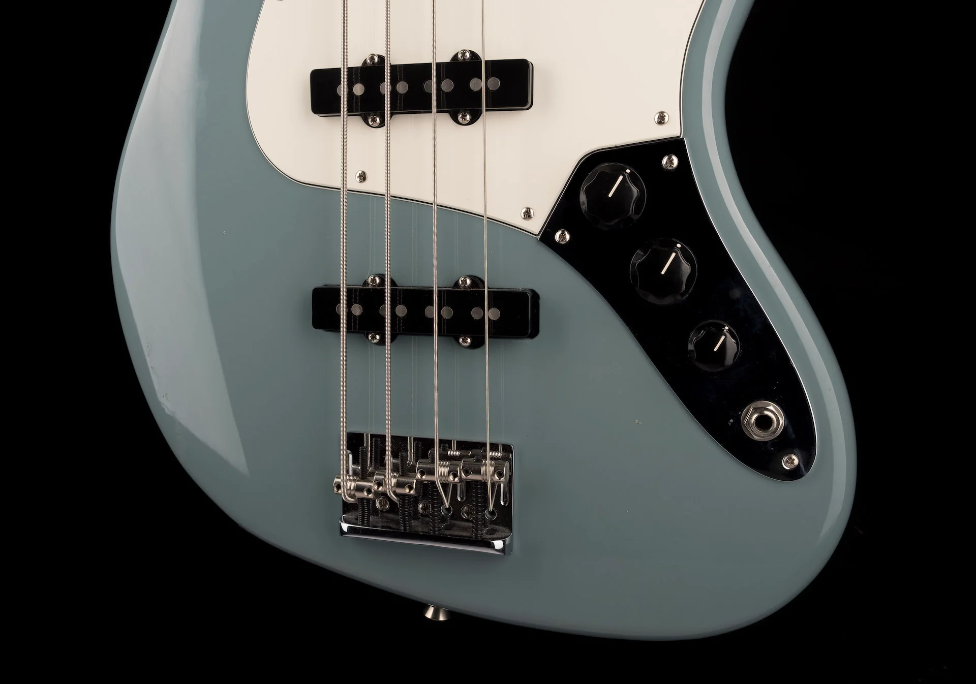 Pre Owned Fender American Professional Jazz Bass Body with Deluxe Special Neck Sonic Gray With Gig Bag - Image 5
