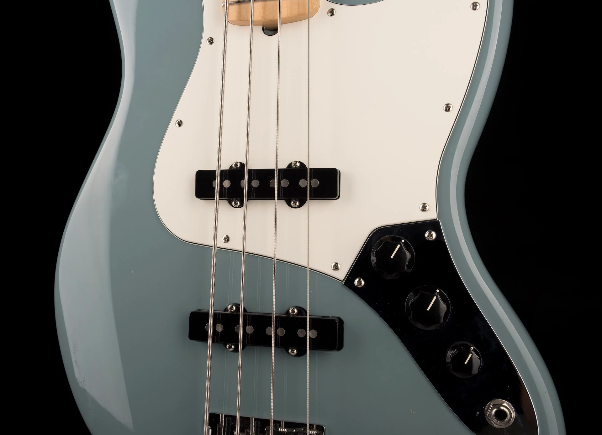 Pre Owned Fender American Professional Jazz Bass Body with Deluxe Special Neck Sonic Gray With Gig Bag - Image 6