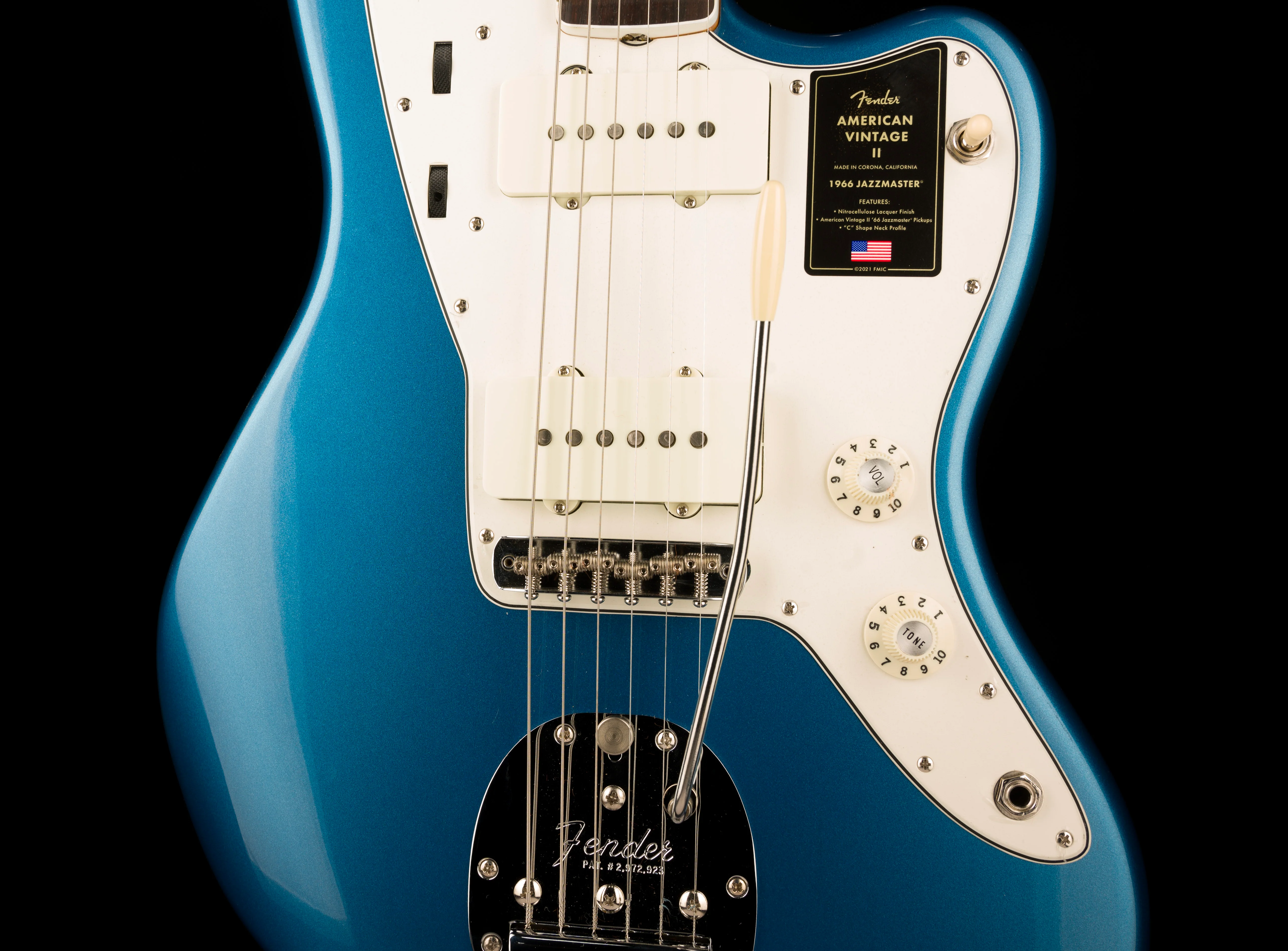 Pre Owned Fender American Vintage II 1966 Jazzmaster Lake Placid Blue With OHSC - Image 6