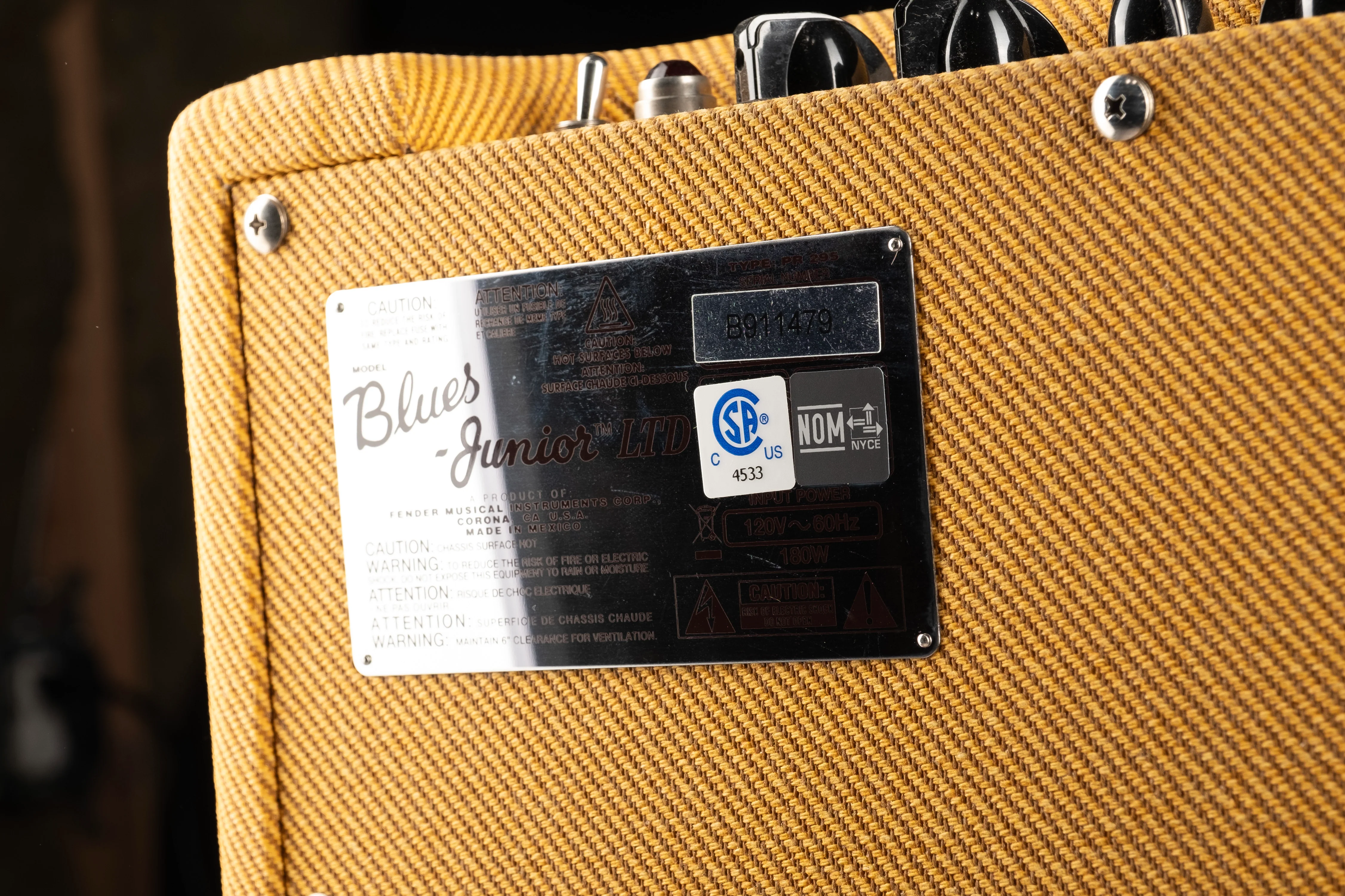 Pre Owned Fender Blues Junior Lacquered Tweed Guitar Amp Combo - 4 - Image 6
