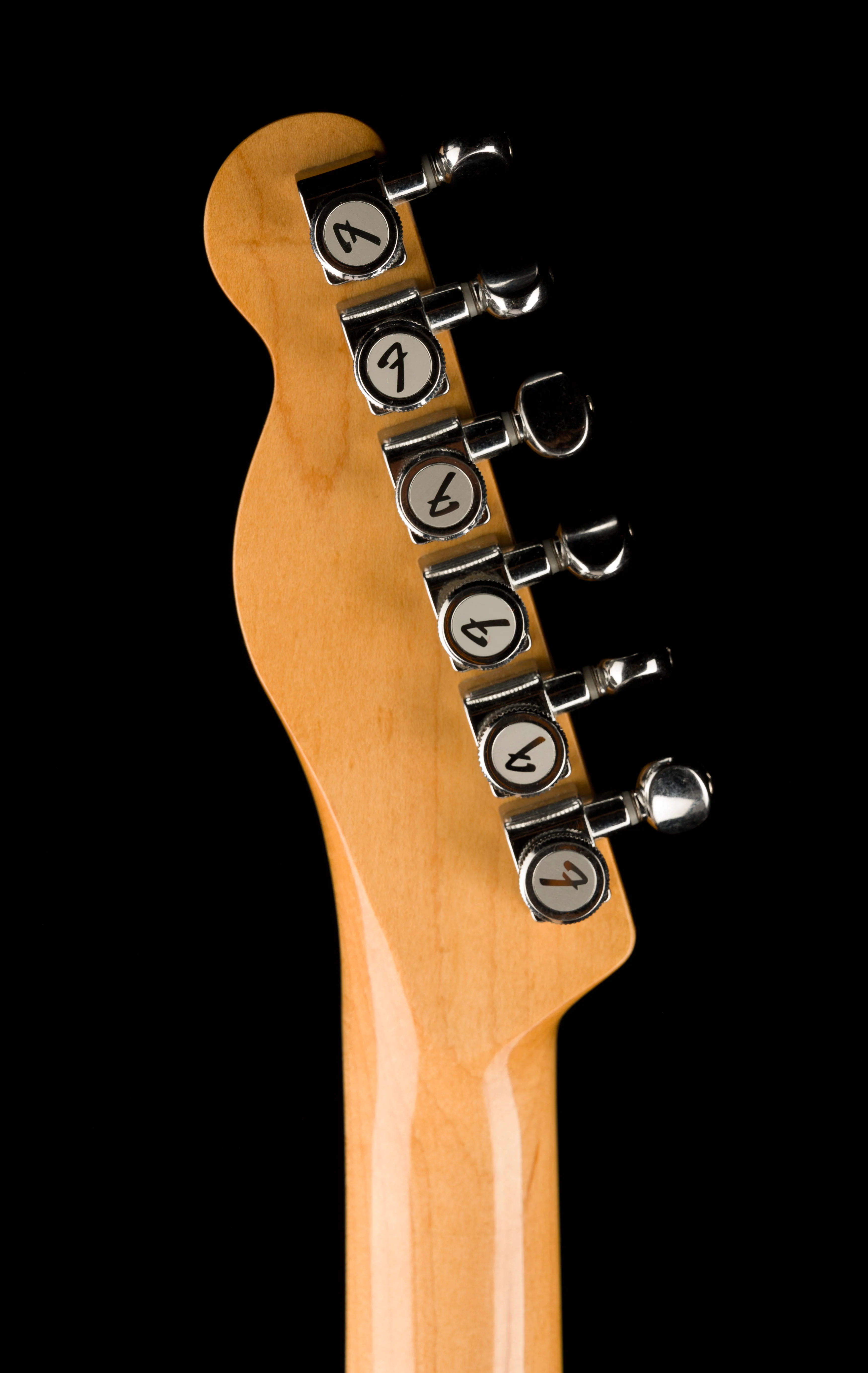 Pre Owned Fender Chrissie Hynde Telecaster With OHSC - Image 17