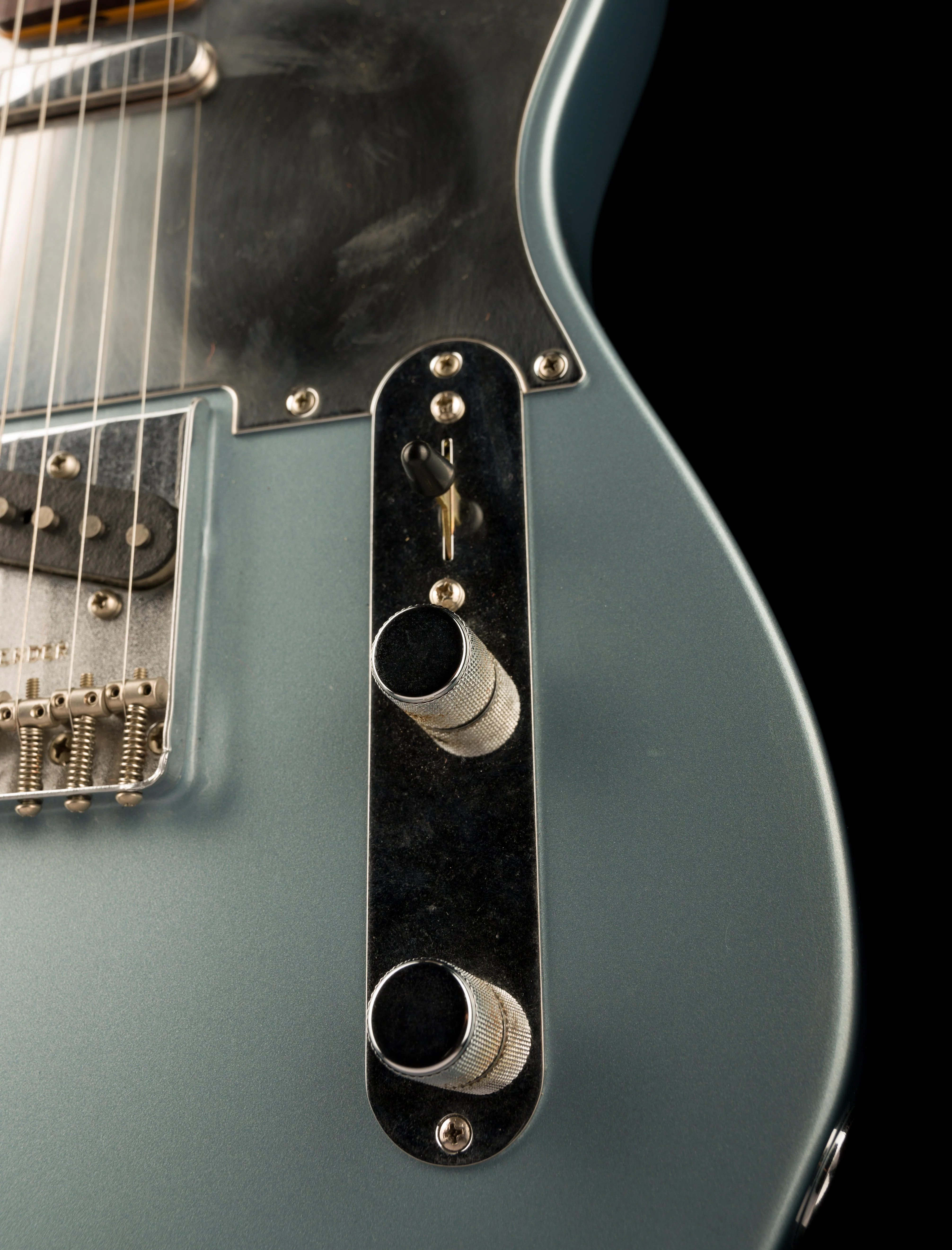Pre Owned Fender Chrissie Hynde Telecaster With OHSC - Image 8