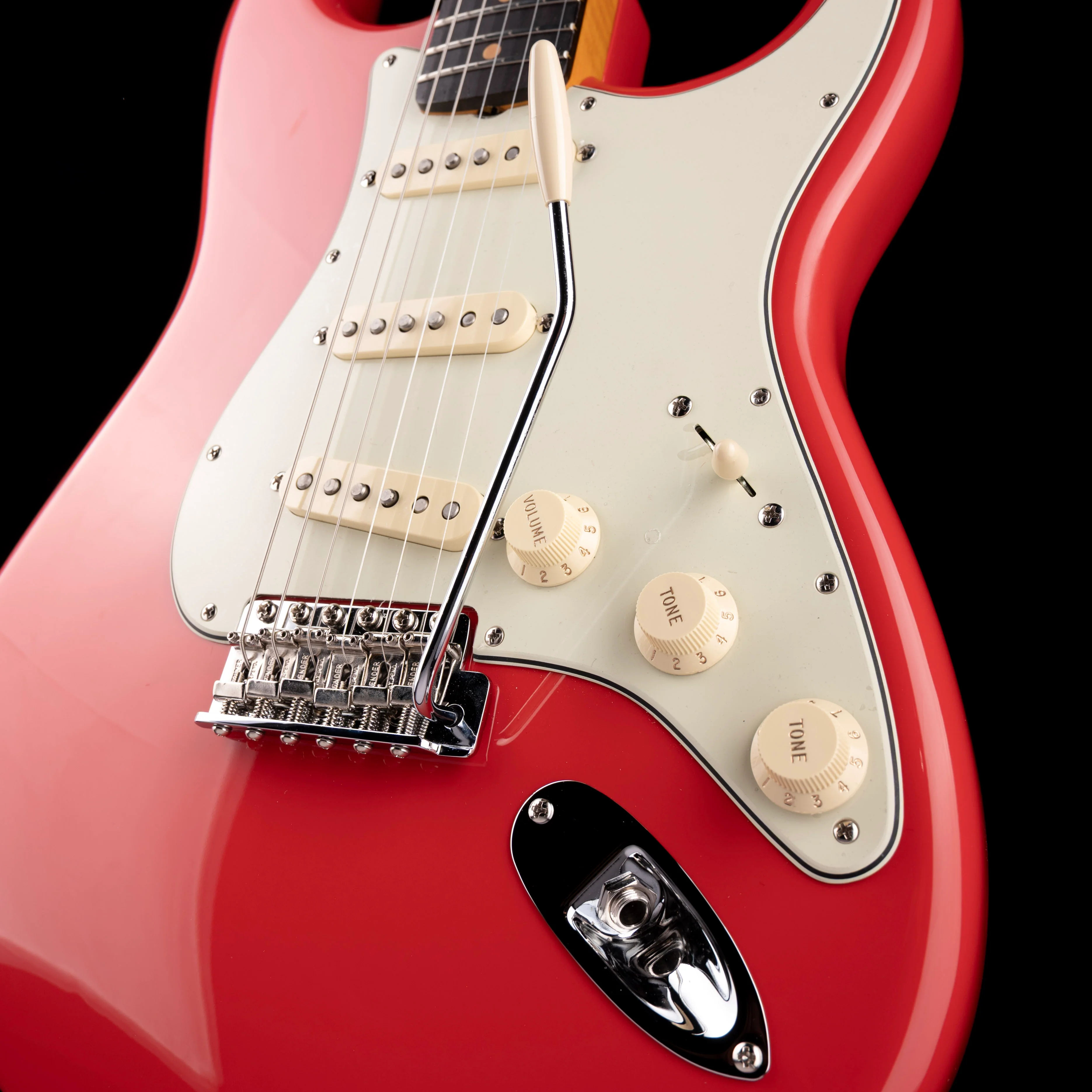 Pre Owned 2025 Fender Limited Edition American Vintage II 1961 Stratocaster AAA Flame Maple - Fiesta Red With OHSC - Image 5