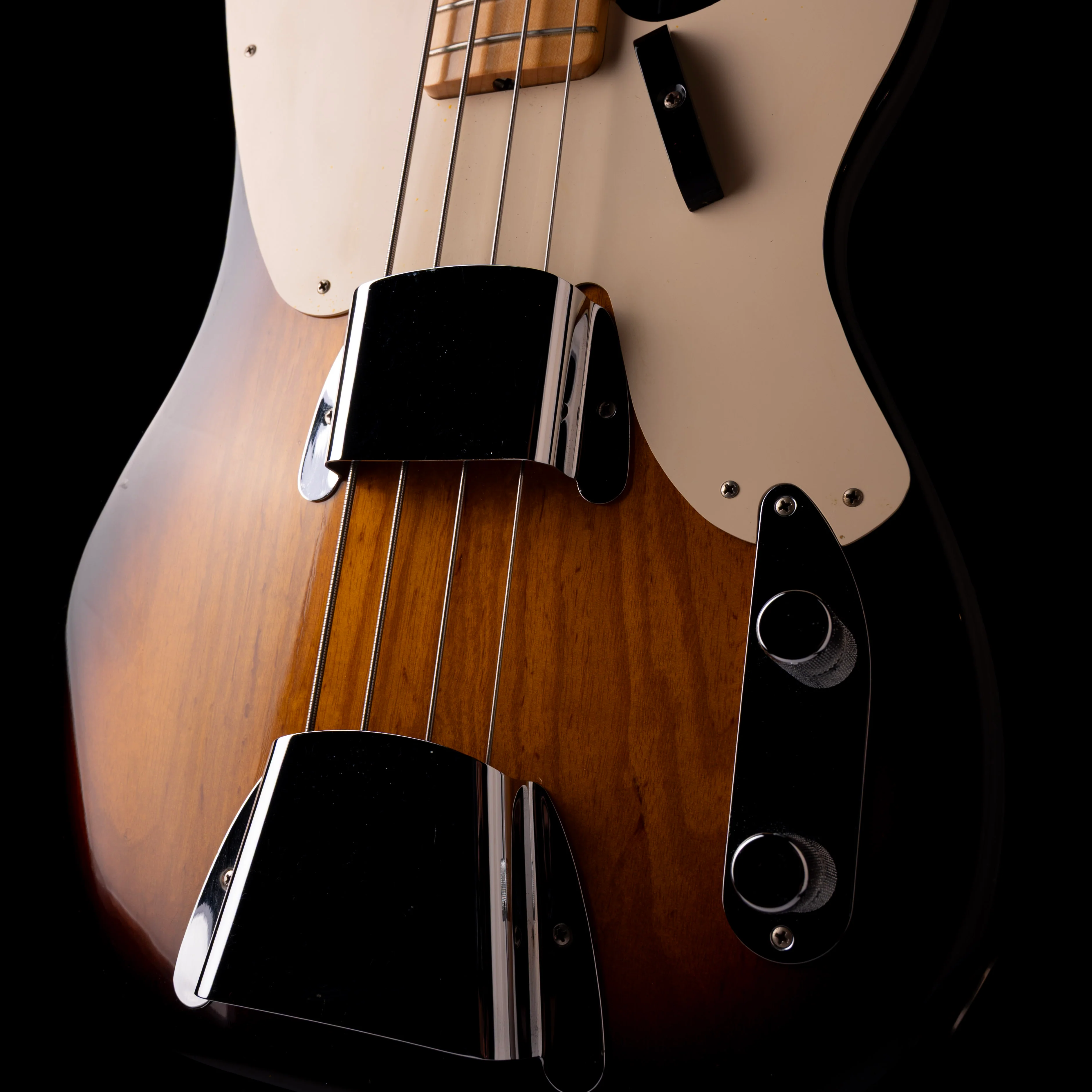 Pre Owned Fender Custom Shop 1955 Precision Bass NOS Sunburst With OHSC - Image 5