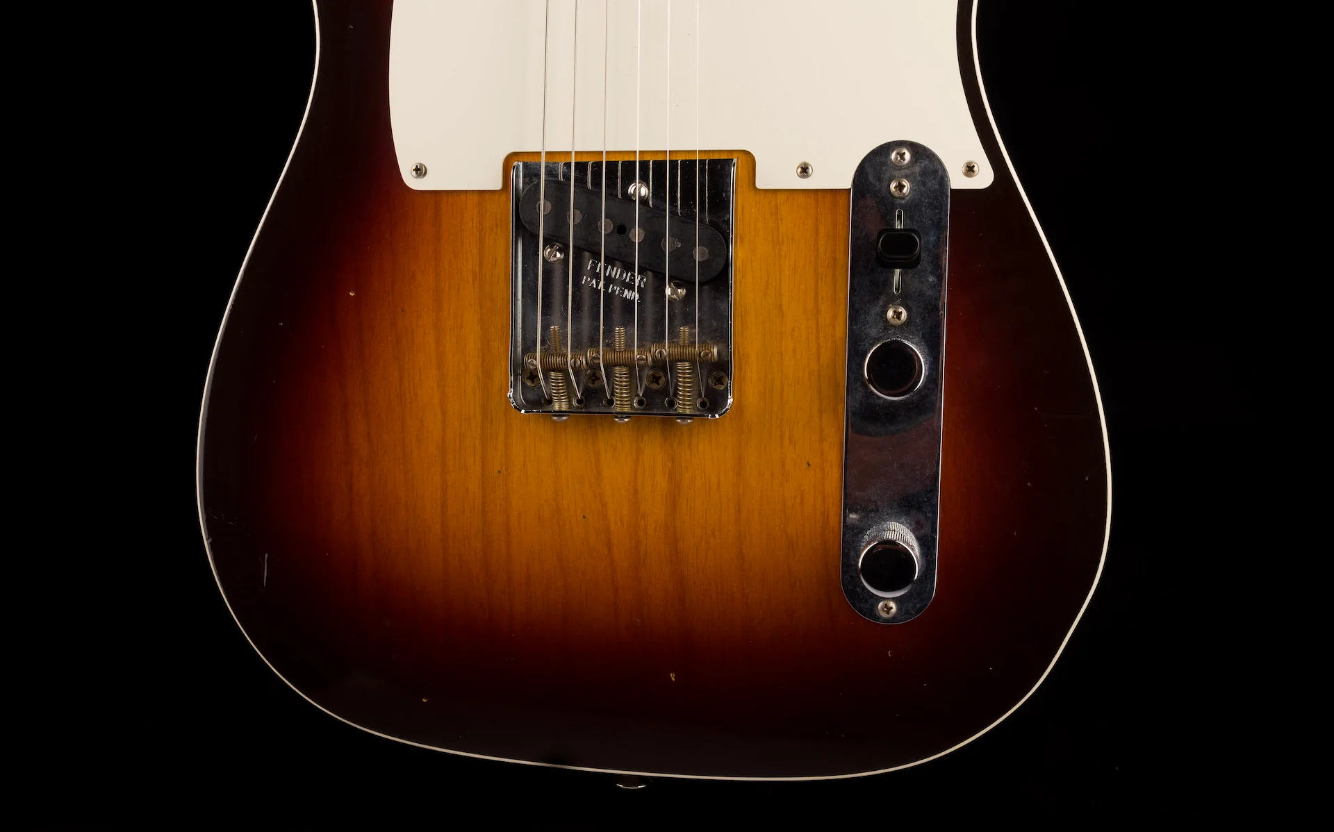 Pre Owned Fender Custom Shop 1959 Esquire Sunburst With OHSC - Image 5