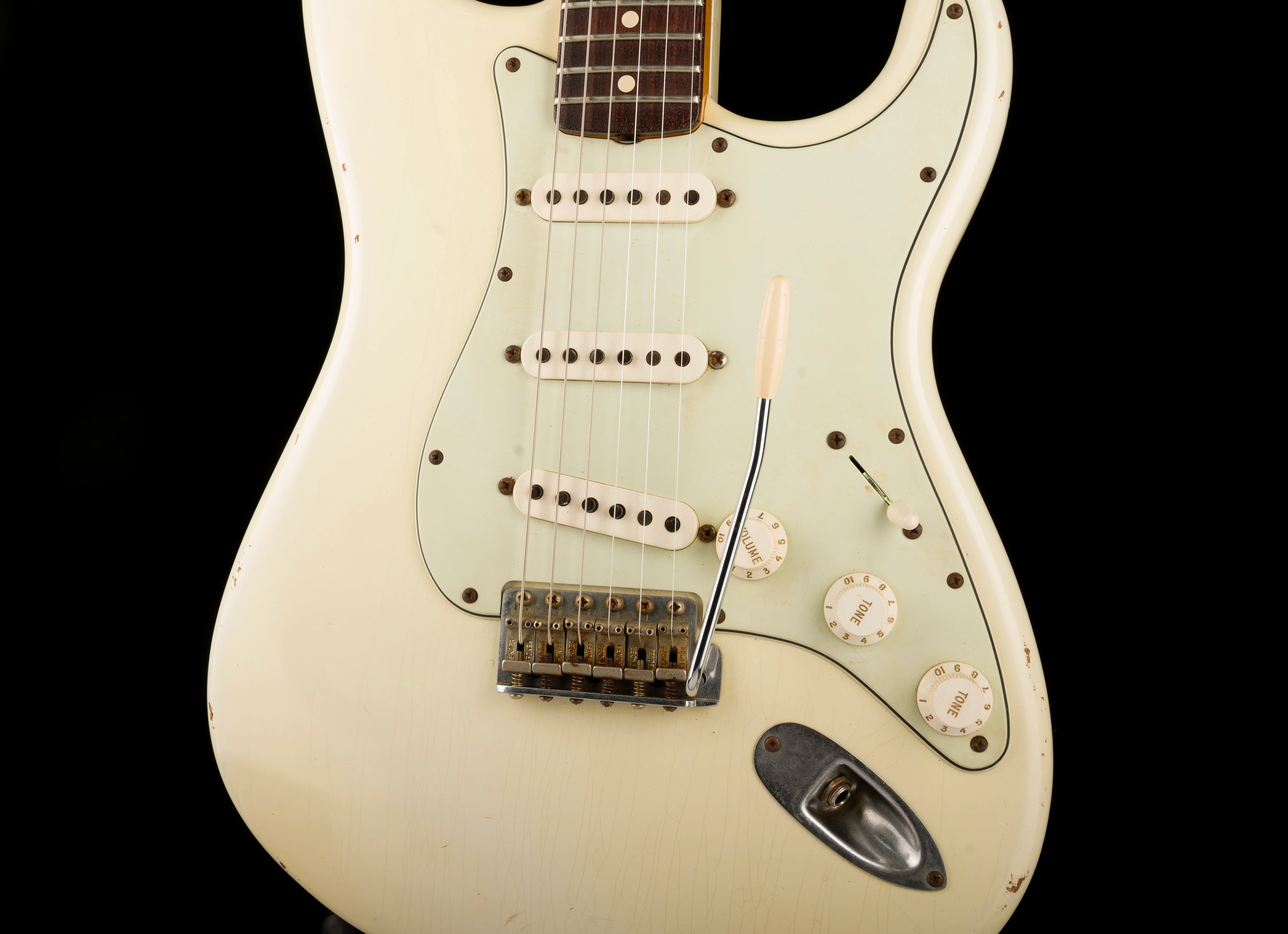 Pre Owned Fender Custom Shop 1960 Stratocaster Relic Olympic White With OHSC - Image 6