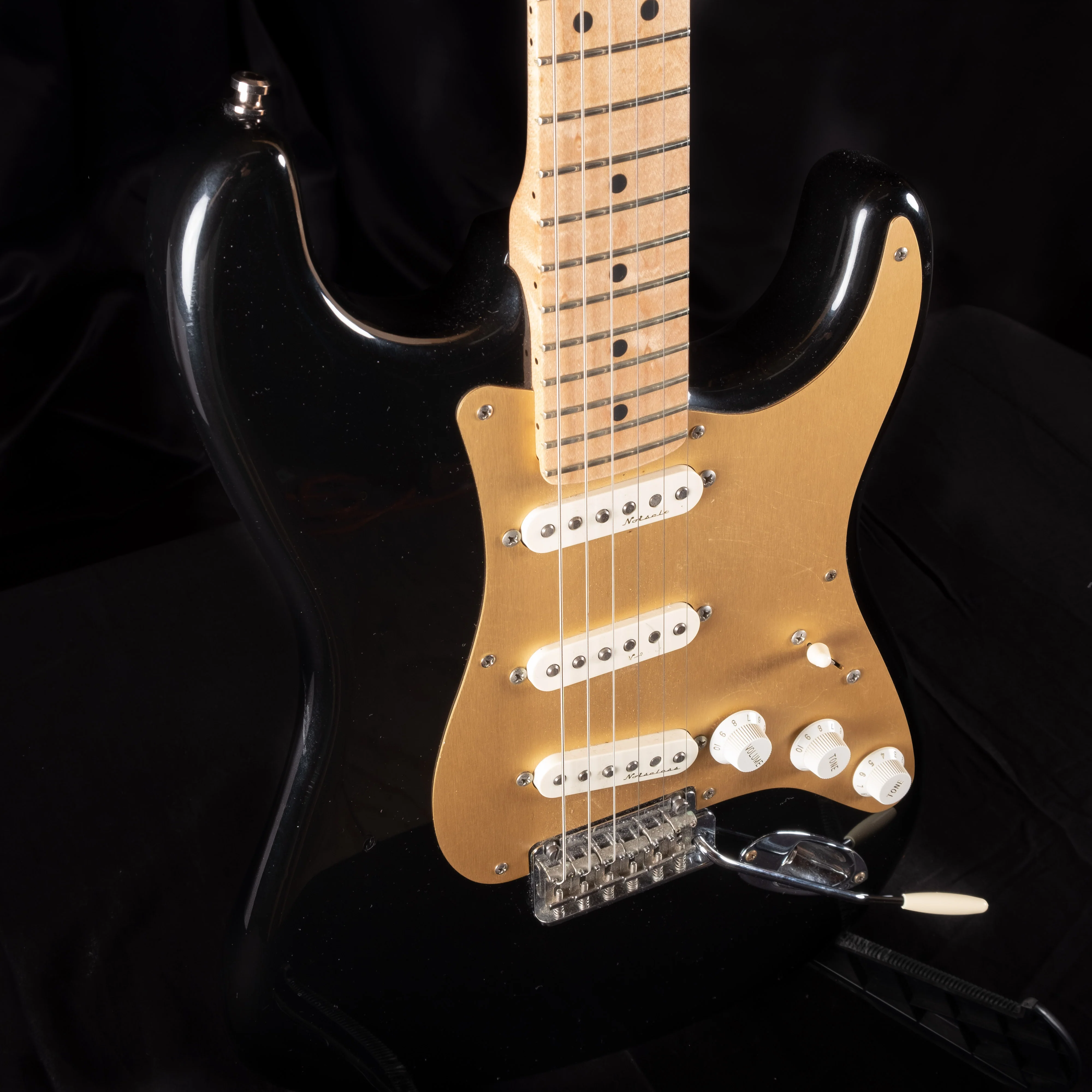 Pre Owned Fender Custom Shop '50's Stratocaster Black Electric Guitar With OHSC - Image 6