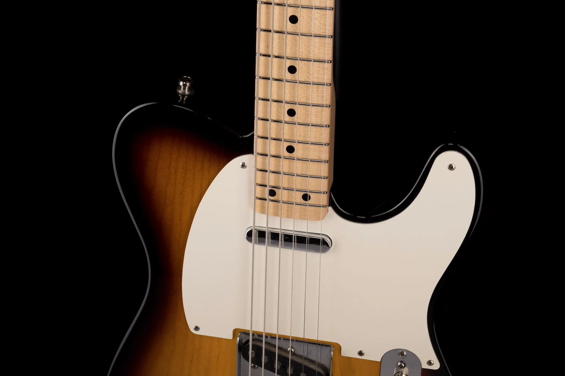 Pre Owned 1999 Fender Custom Shop Bajo Sexto Telecaster 2-Tone Sunburst With OHSC - Image 3