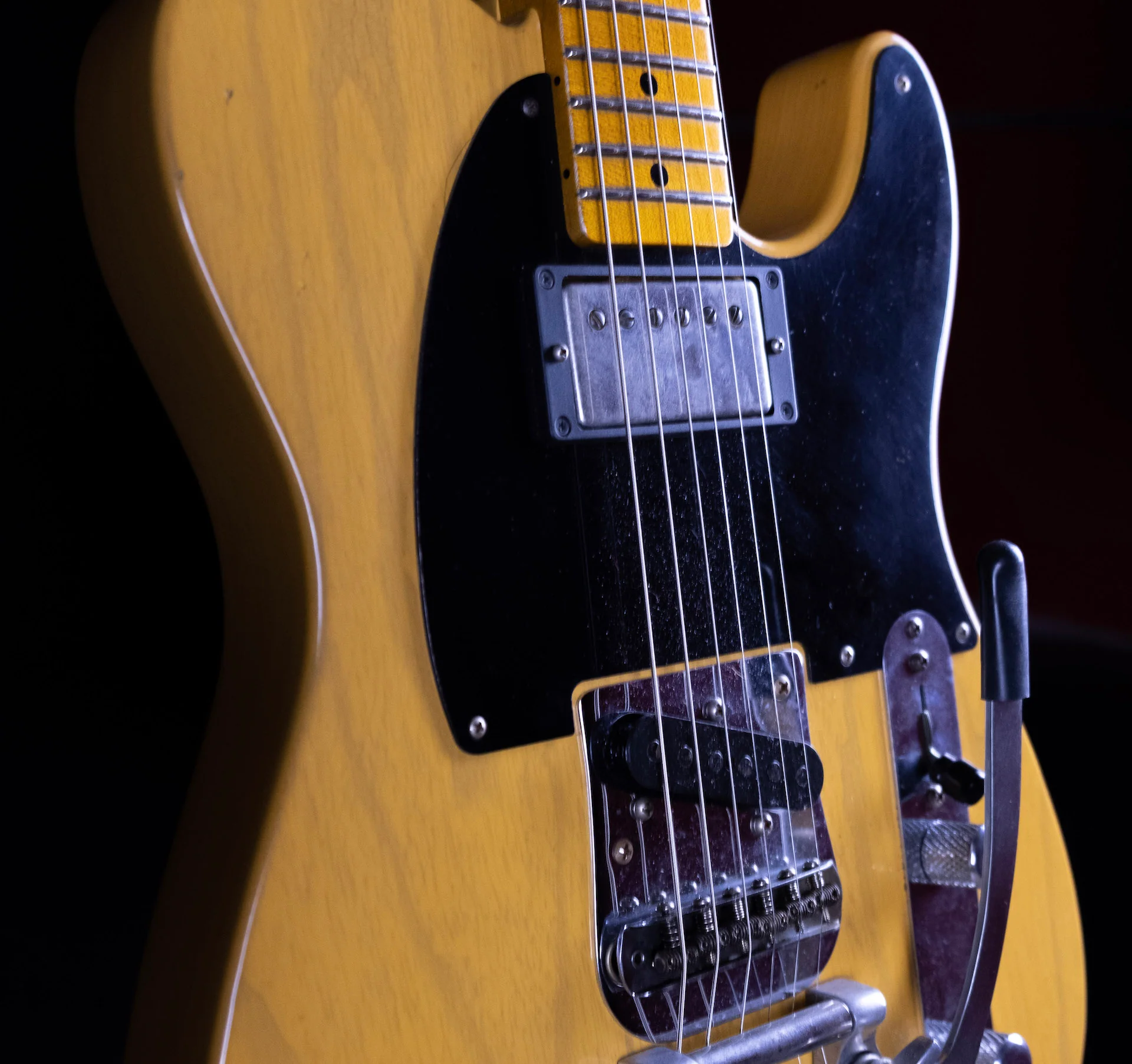 Used '20 Fender Custom Shop 50's Vibra Telecaster Journeyman Relic Butterscotch Blonde  w Bigsby & OHSC - Image 4
