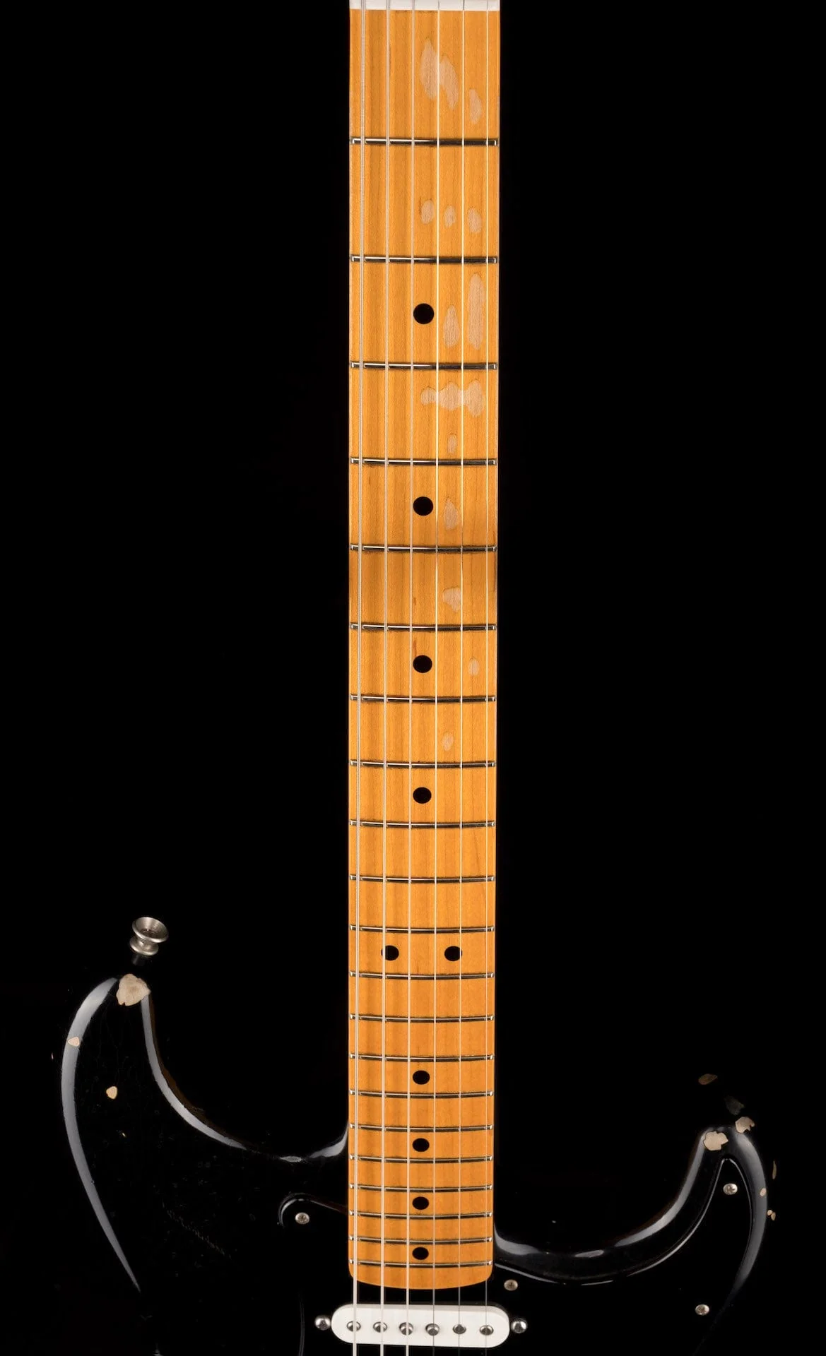 Pre-Owned Fender Custom Shop David Gilmour Stratocaster Relic Black over 3-Tone Sunburst - Image 15