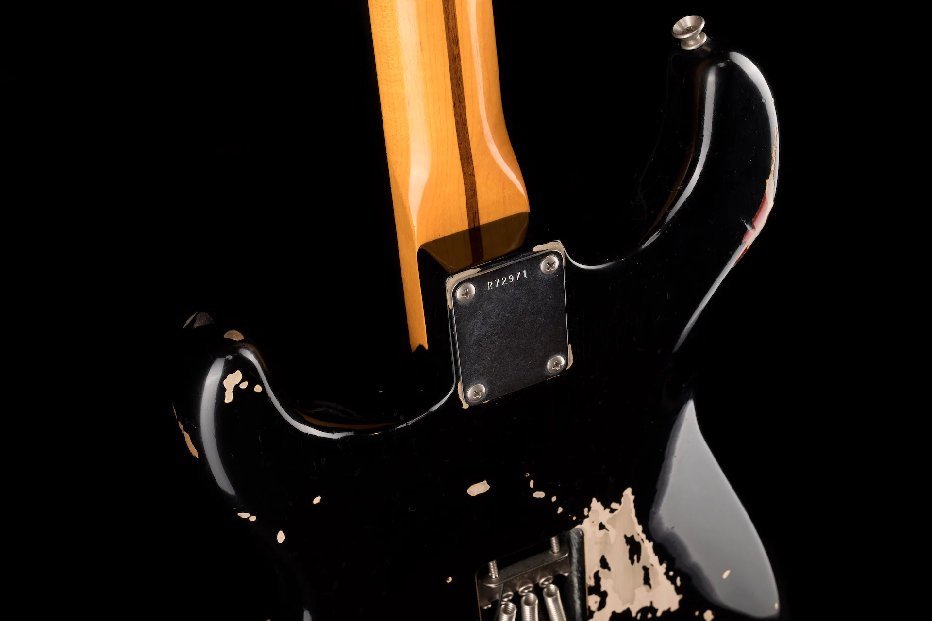 Pre-Owned Fender Custom Shop David Gilmour Stratocaster Relic Black over 3-Tone Sunburst - Image 21