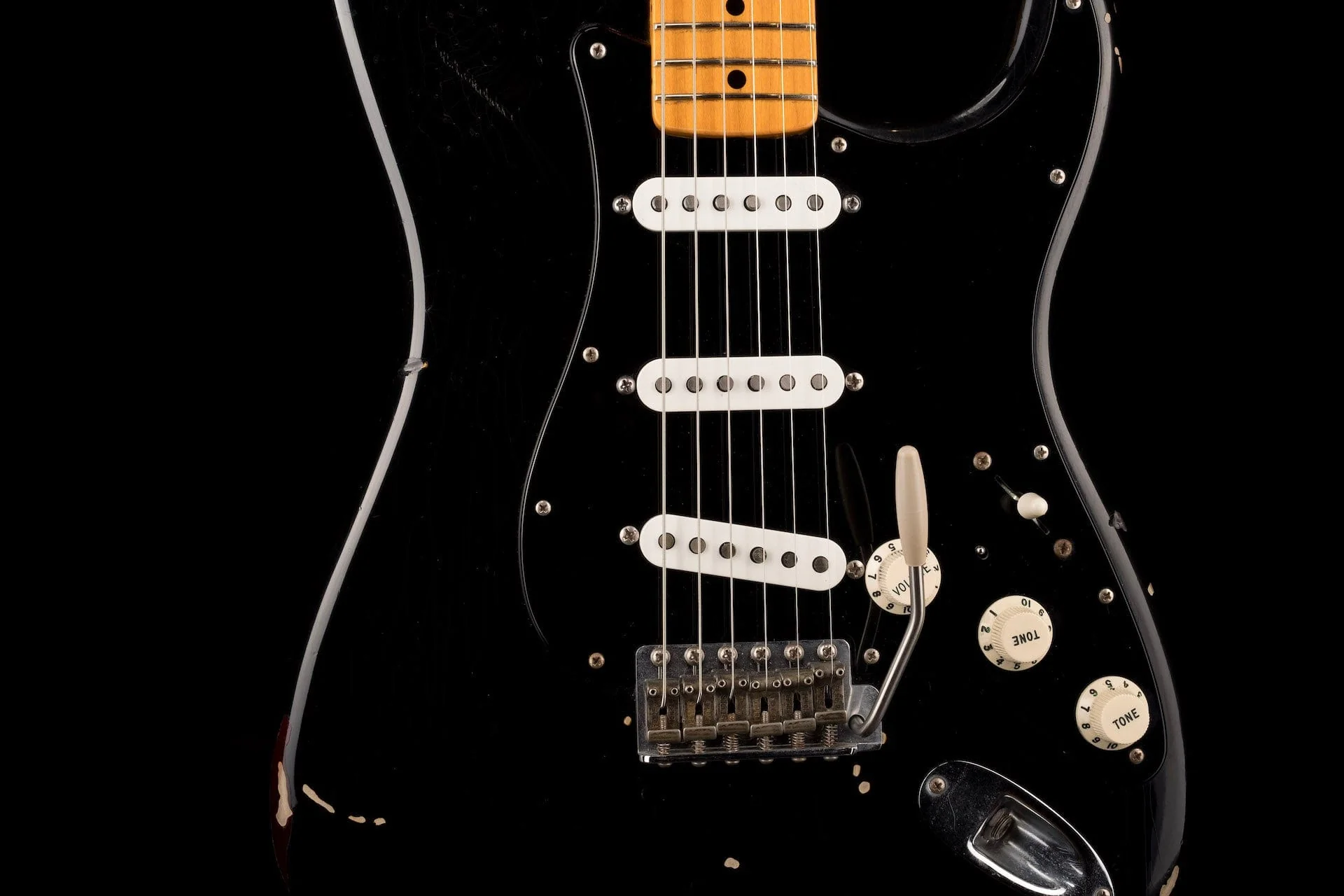 Pre-Owned Fender Custom Shop David Gilmour Stratocaster Relic Black over 3-Tone Sunburst - Image 9