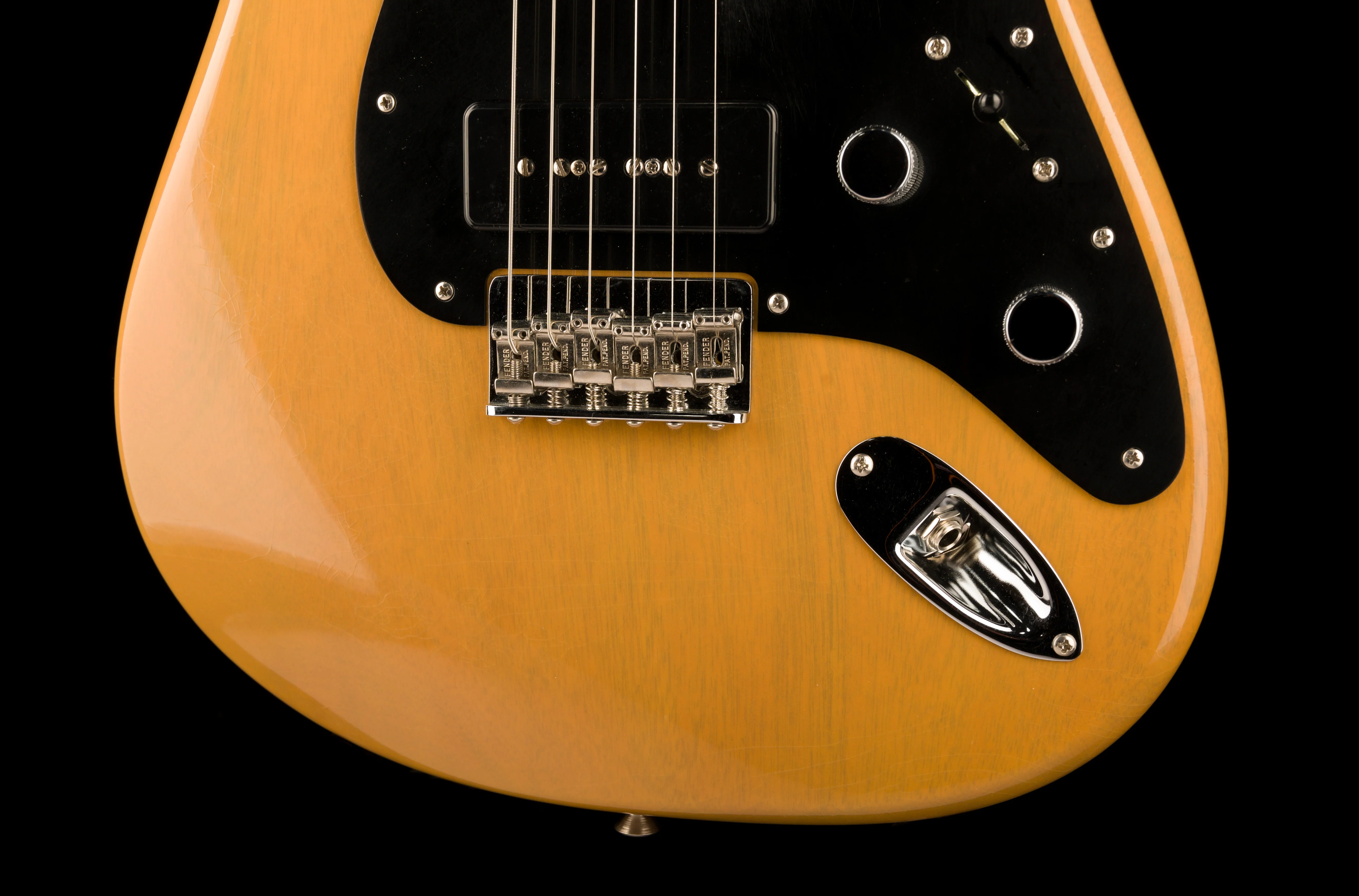 Pre Owned Fender Custom Shop Dual P90 Strat With OHSC - Image 5