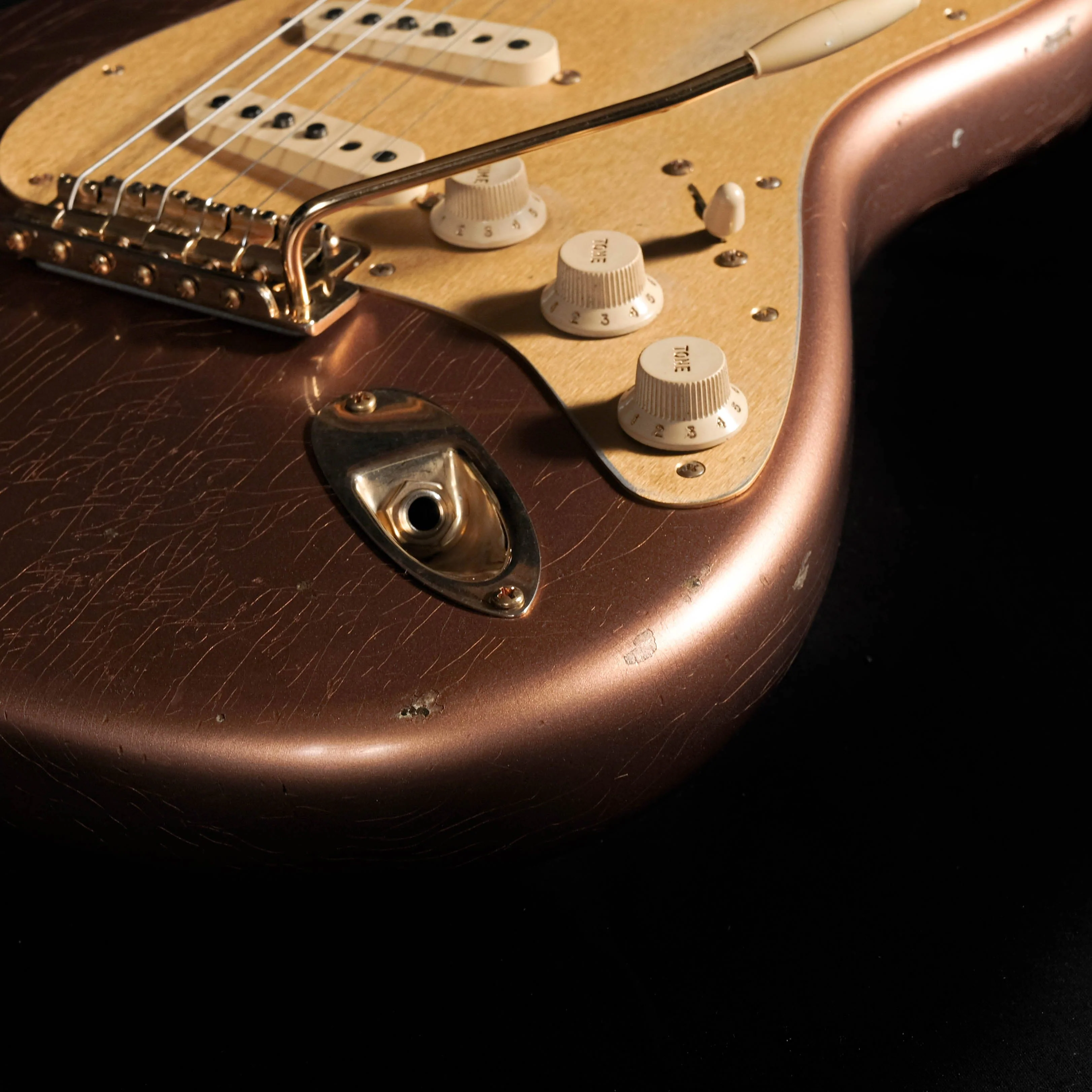 Preowned Fender Custom Shop "Golden Rose" 1959 Strat Relic Copper Metallic With OHSC - Image 3