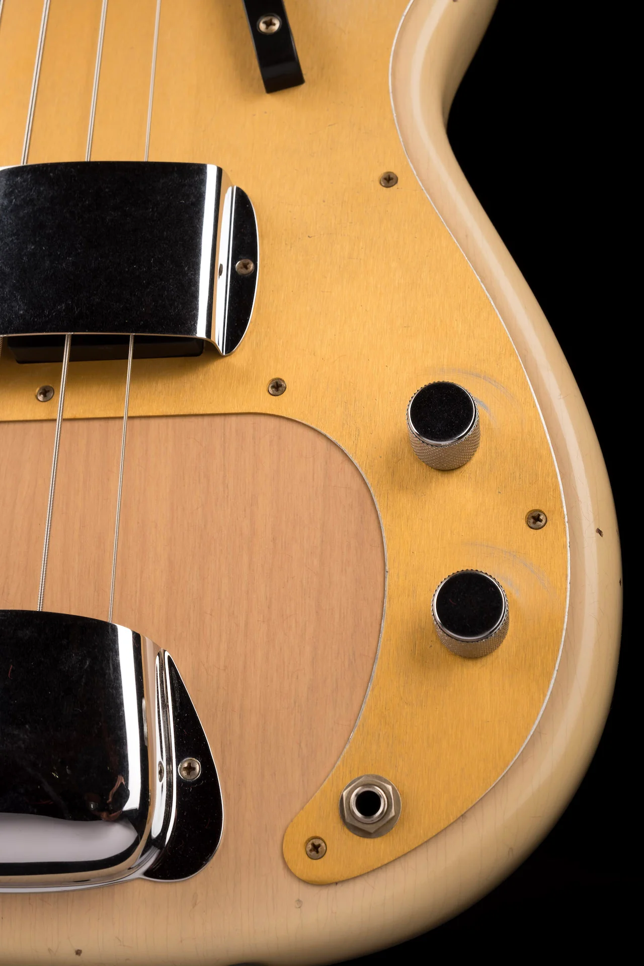Pre-Owned Fender Custom Shop Limited Edition 1959 Precision Bass Journeyman Relic Natural Blonde With OHSC - Image 6