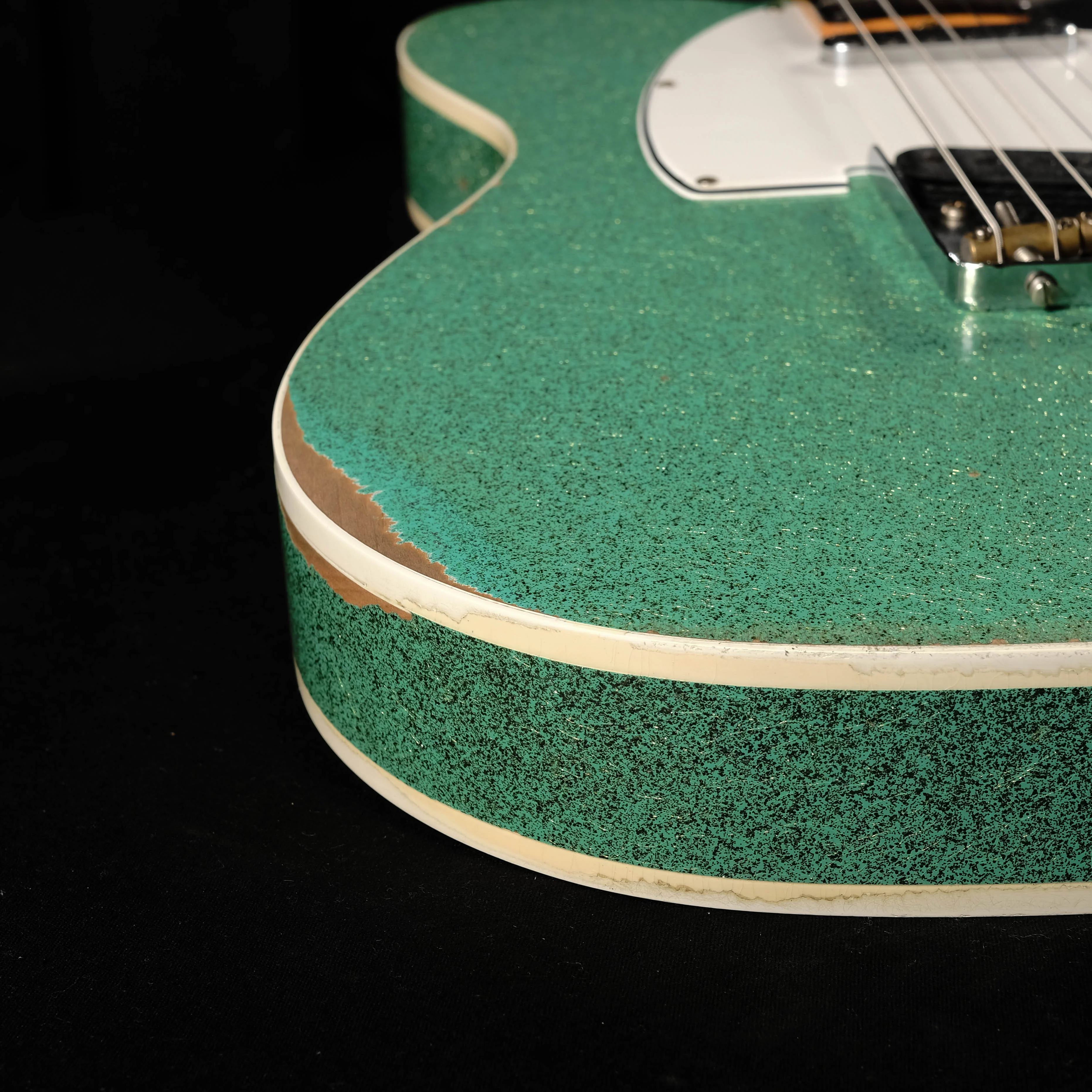 Pre Owned '19 Fender Custom Shop Limited Edition Telecaster Custom Relic Aged Seafoam Sparkle - Image 7