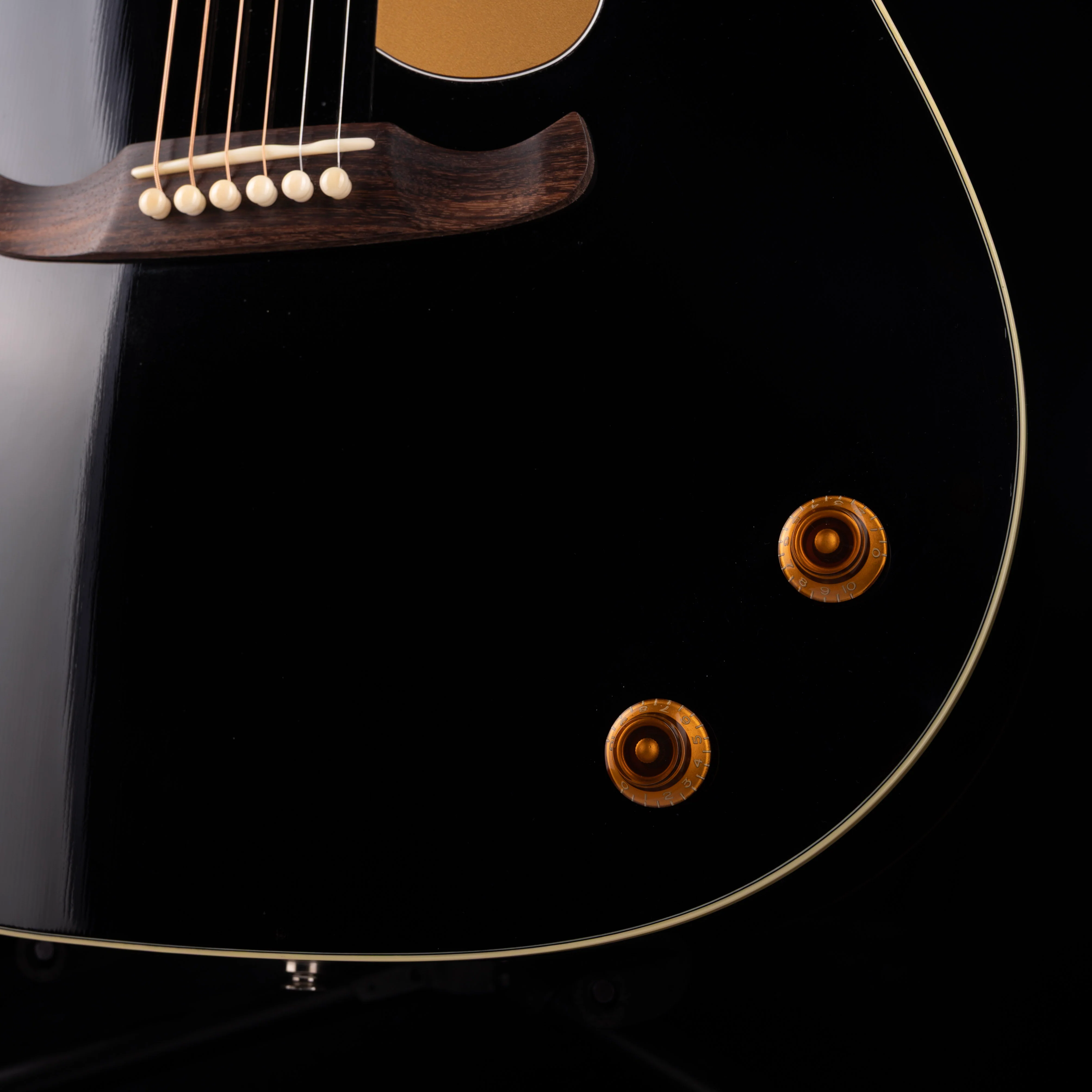 Pre-Owned Fender Custom Shop Limited Edition Tom Petty Kingman Signature Acoustic Black With OHSC - Image 4