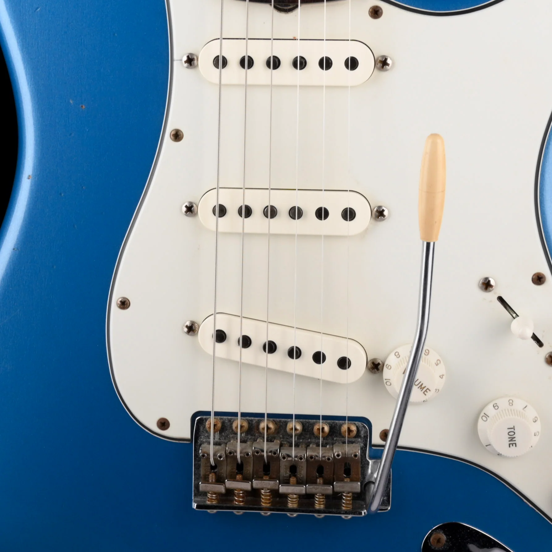 Pre Owned Fender Custom Shop True '62 Journeyman Relic Stratocaster Lake Placid Blue - Image 4