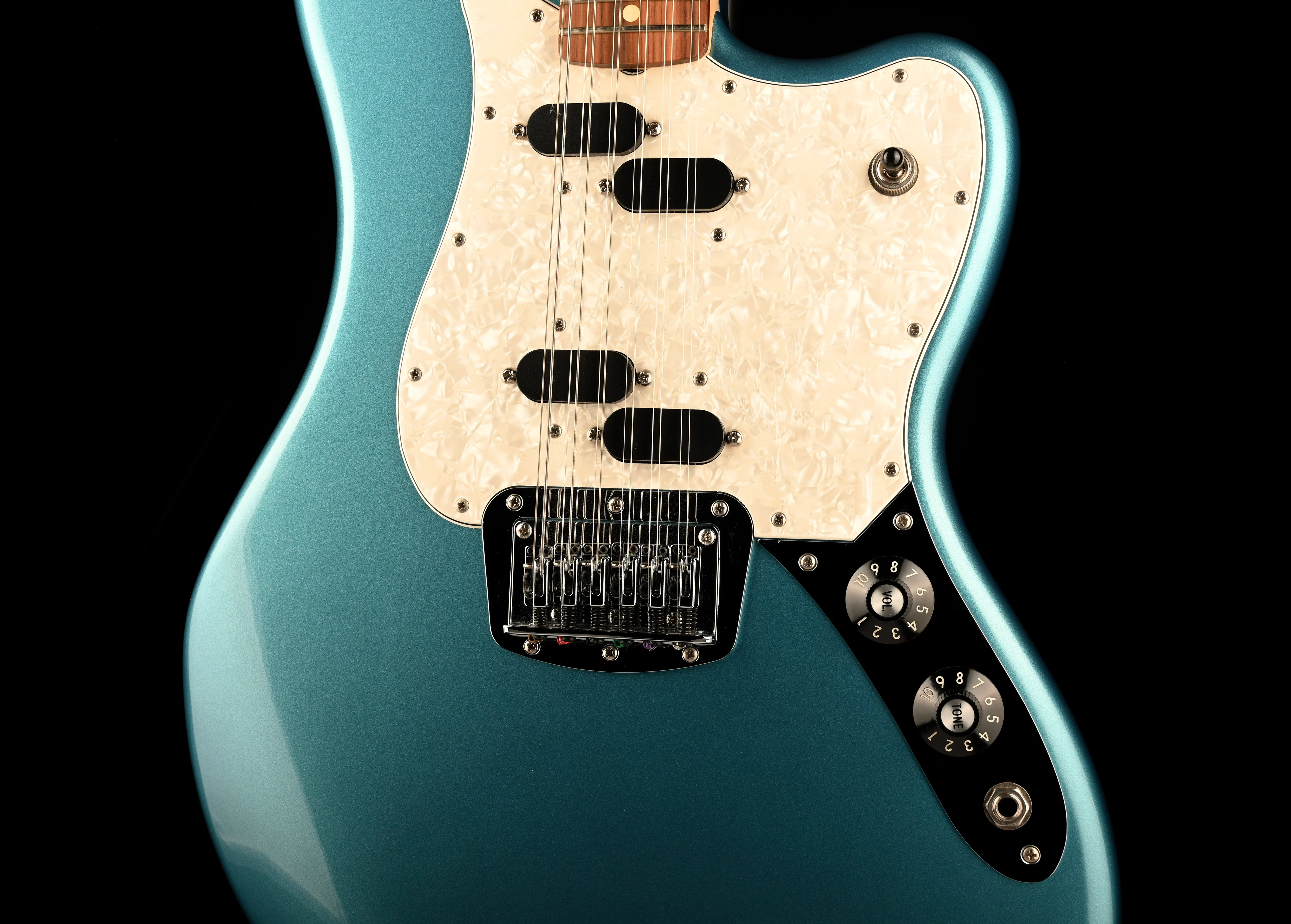 Pre Owned Fender Electric XII Lake Placid Blue With Gig Bag - Image 6