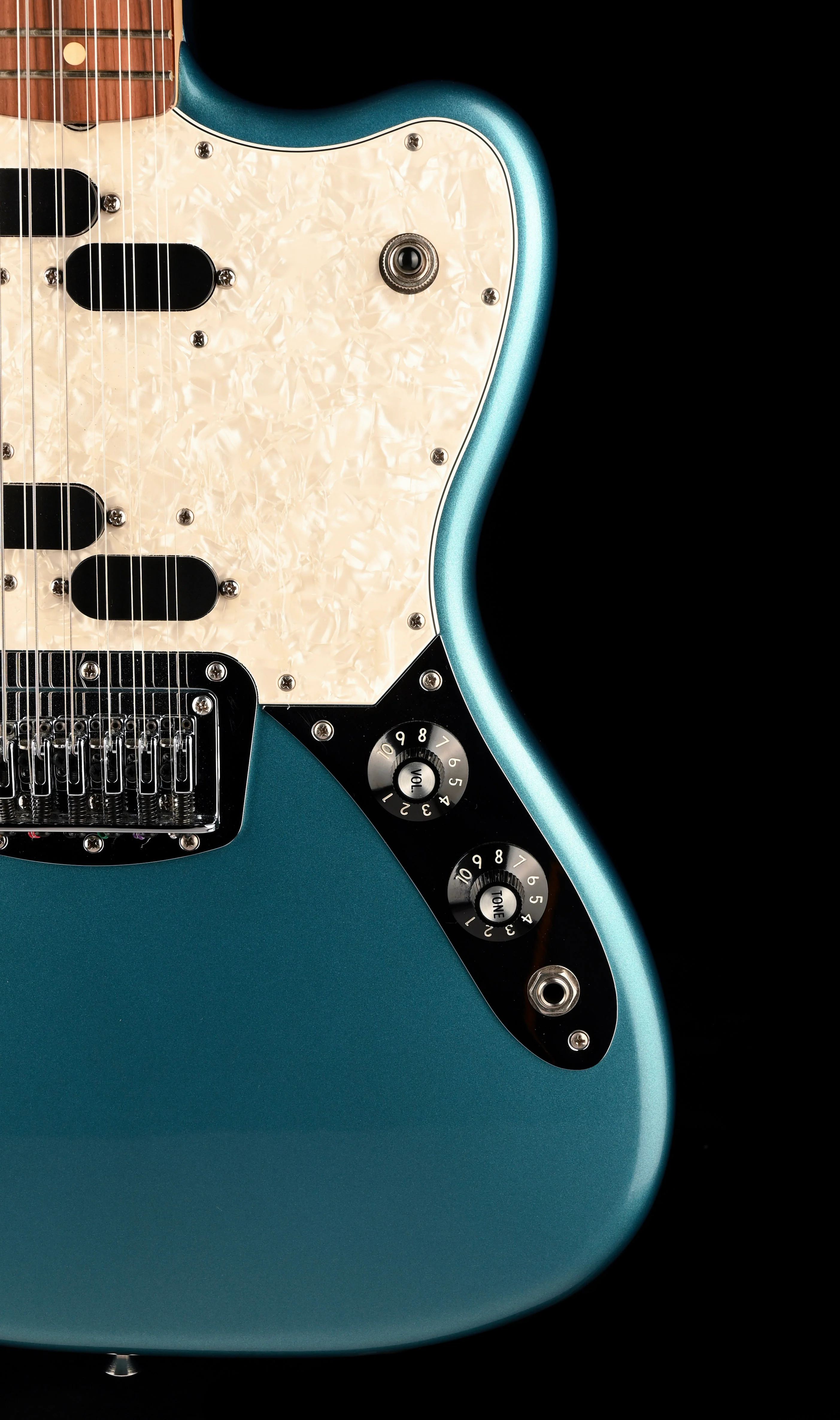 Pre Owned Fender Electric XII Lake Placid Blue With Gig Bag - Image 9