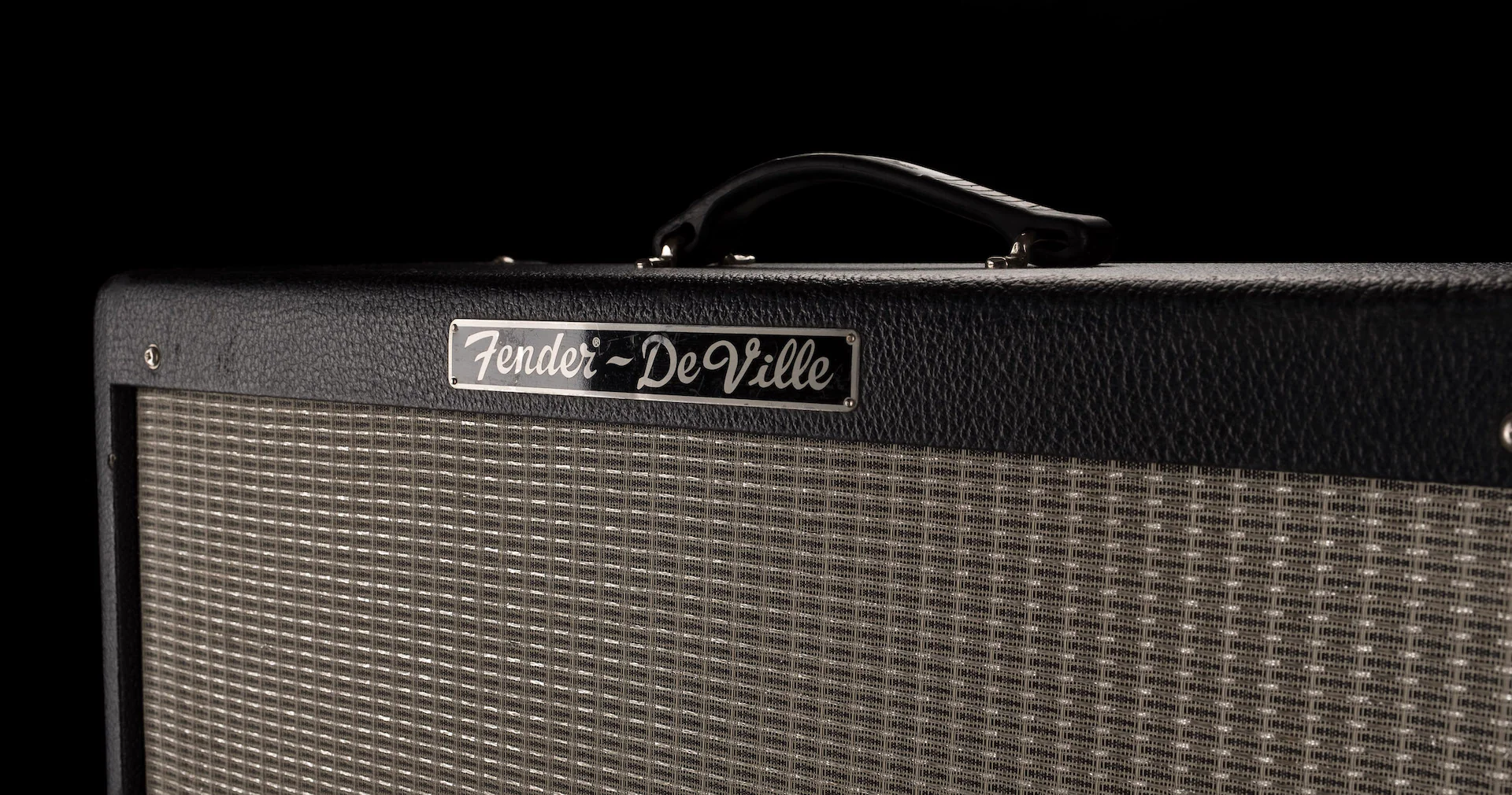 Pre Owned Fender Hot Rod DeVille USA-made Guitar Amp Combo - Image 4