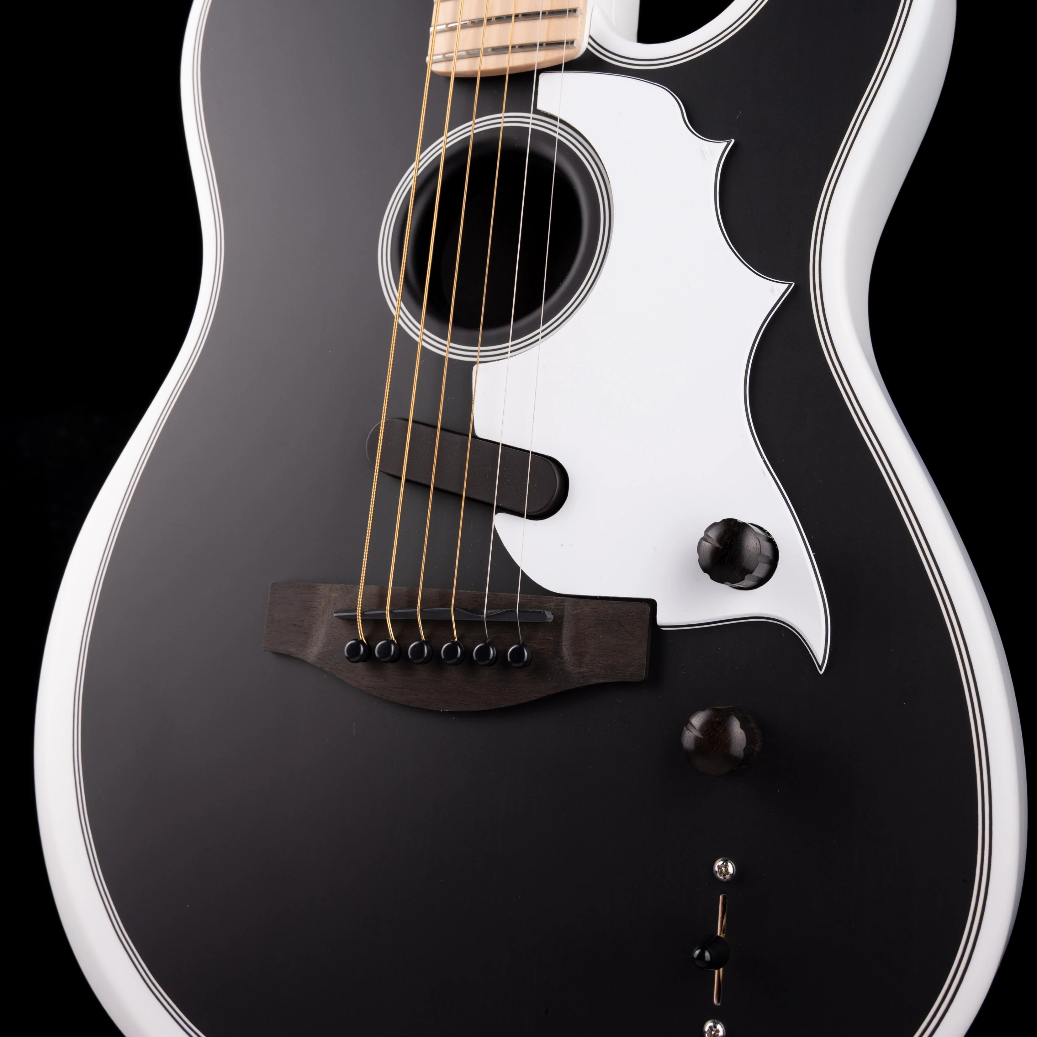 Pre Owned Fender Jack White Triplesonic Acoustasonic Telecaster Satin Arctic White with Black Top With OHSC - Image 5