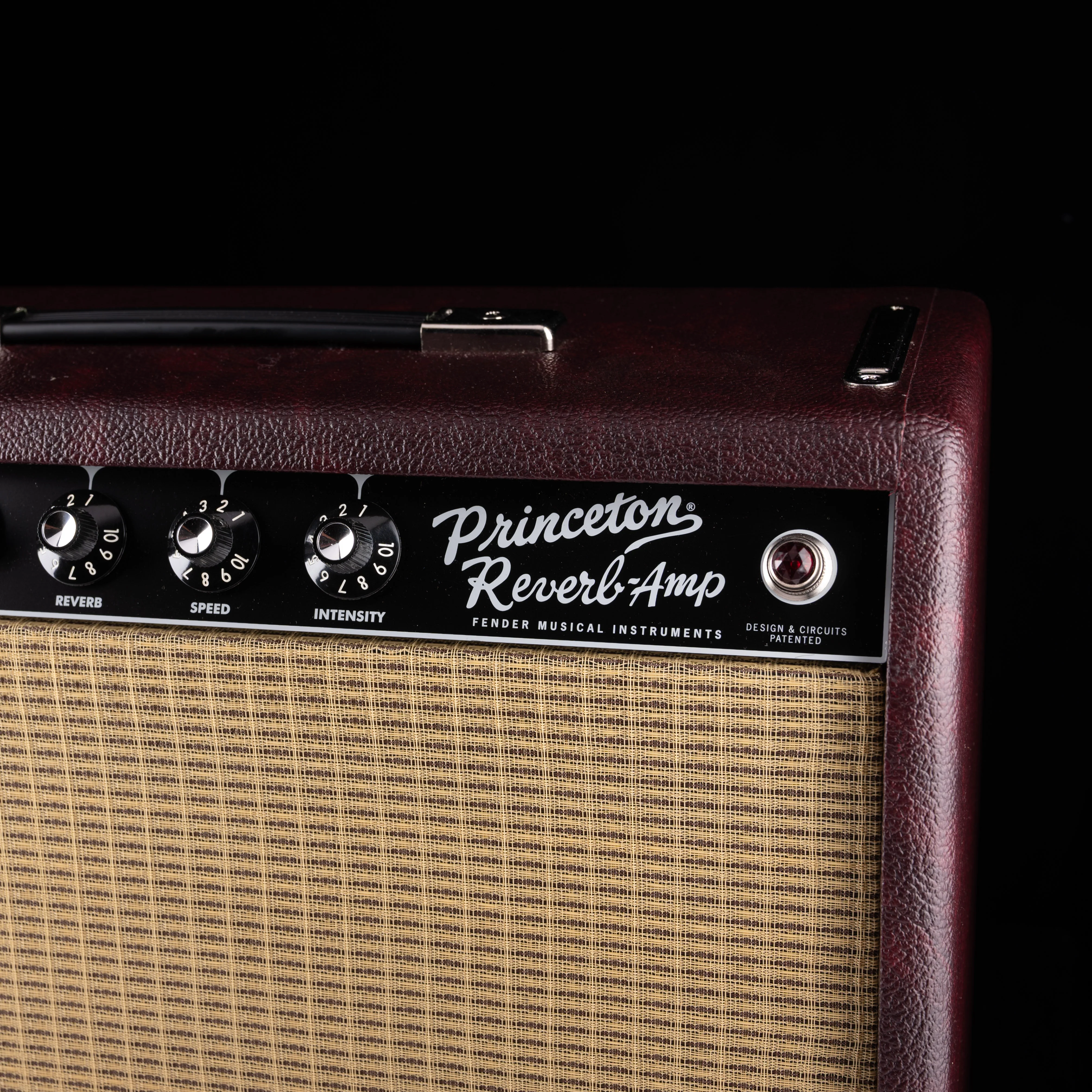 Pre Owned Fender Limited Edition ‘65 Princeton Reverb Bordeaux Reserve Guitar Amp Combo With Cover - Image 2