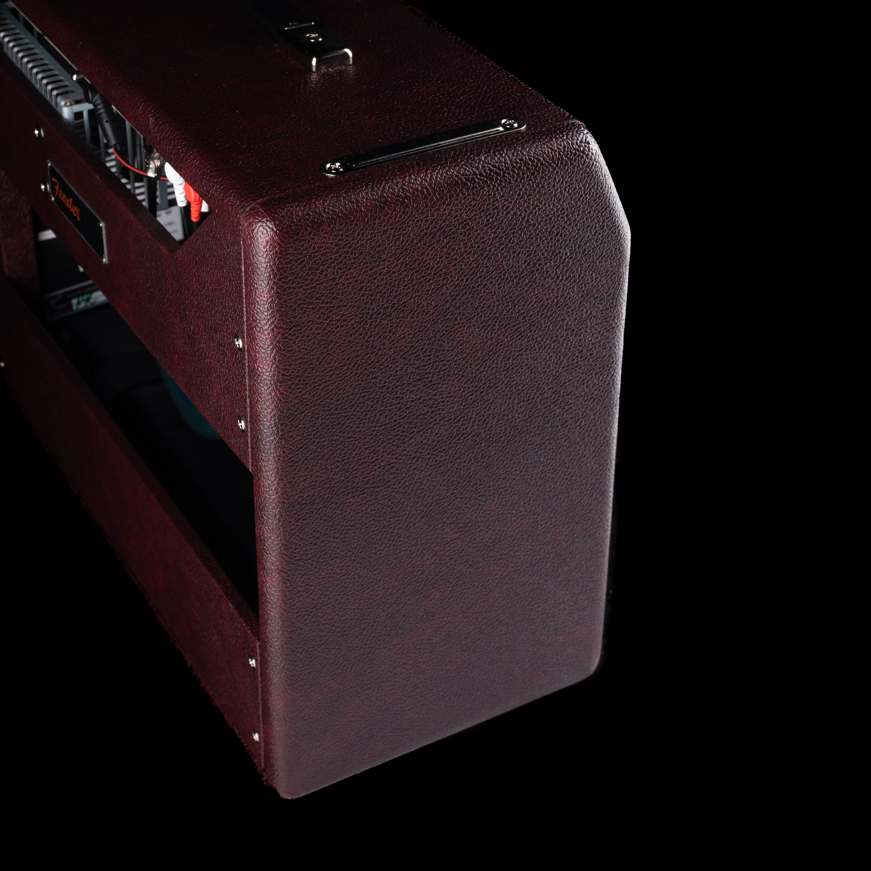 Pre Owned Fender Limited Edition ‘65 Princeton Reverb Bordeaux Reserve Guitar Amp Combo With Cover - Image 9