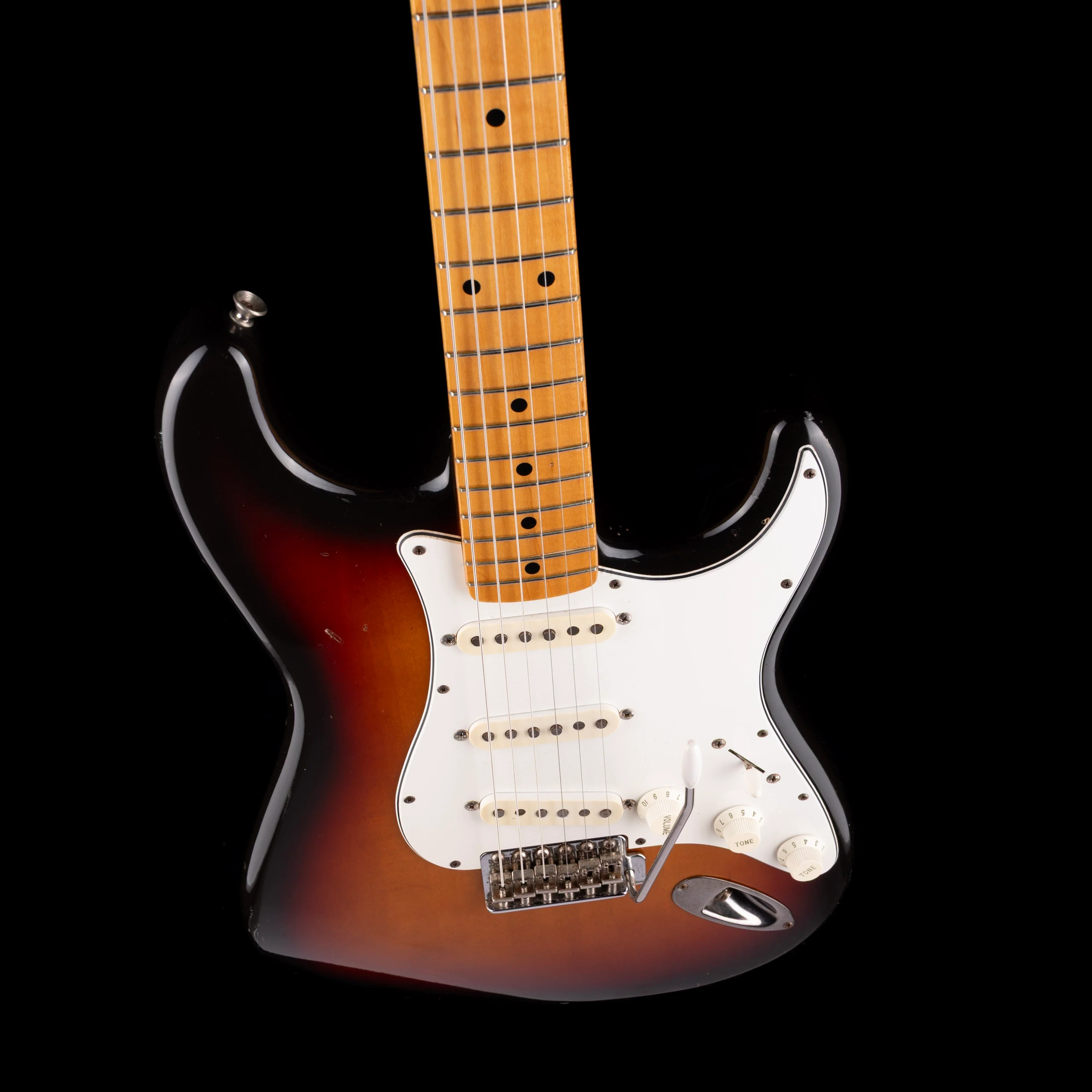 Pre Owned '89-'90 Fender Made In Japan Stratocaster '68 Sunburst With OHSC - Image 3