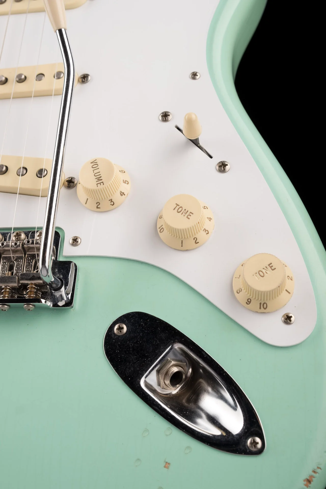 Pre Owned Fender Road Worn Vintera 50's Strat Surf Green With OHSC - Image 8