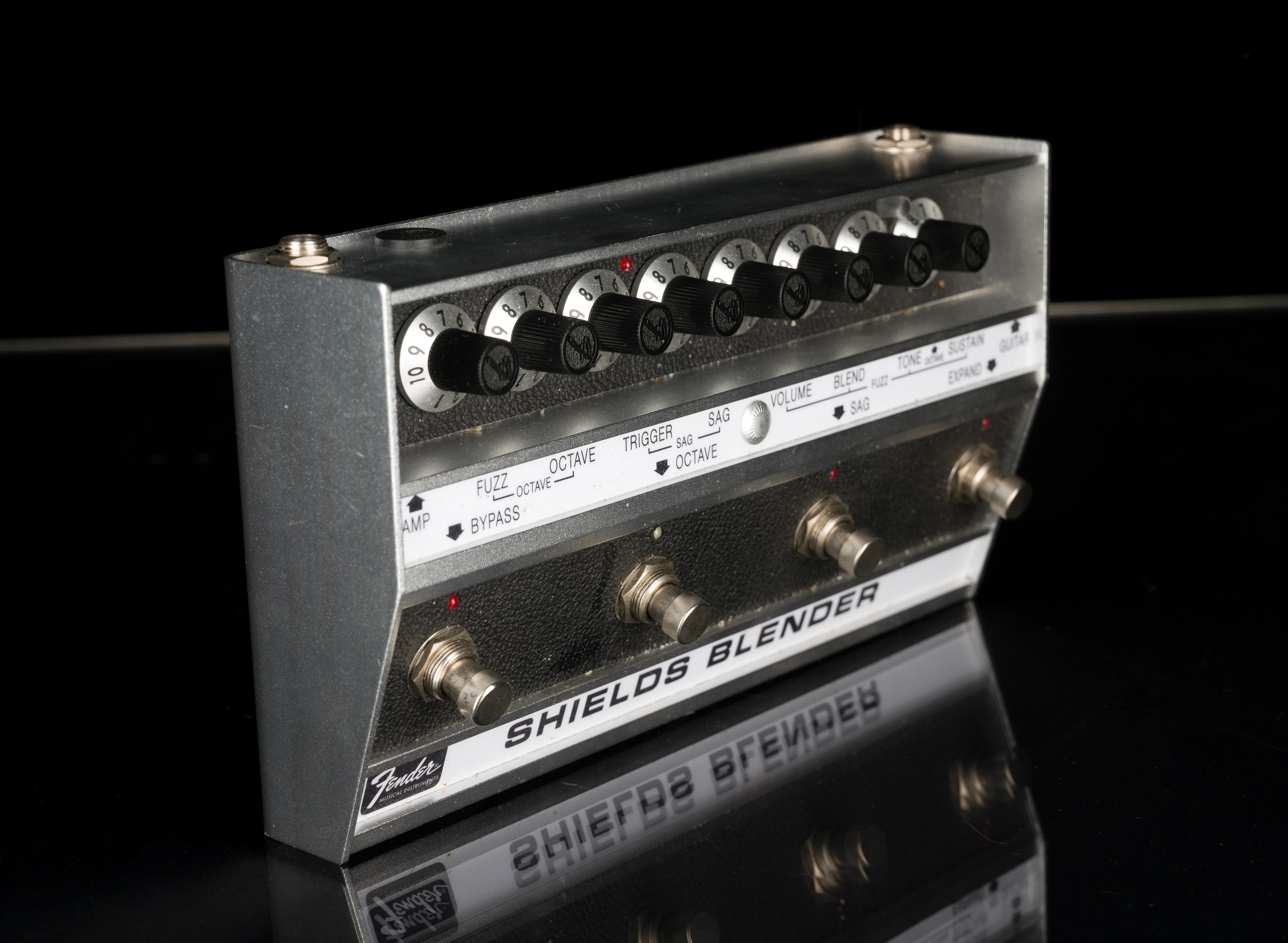 Pre Owned Fender Shields Blender Fuzz Pedal - Image 5